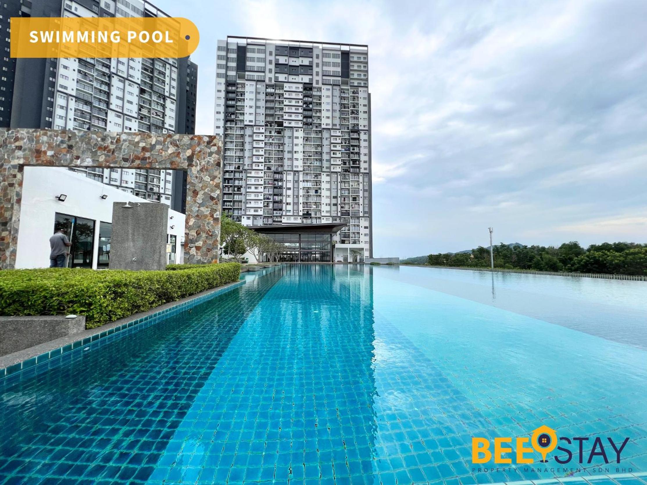 Residensi Lili 10 Mins to Aeon Nilai Shopping Mall Pool View 5PAX photo 1