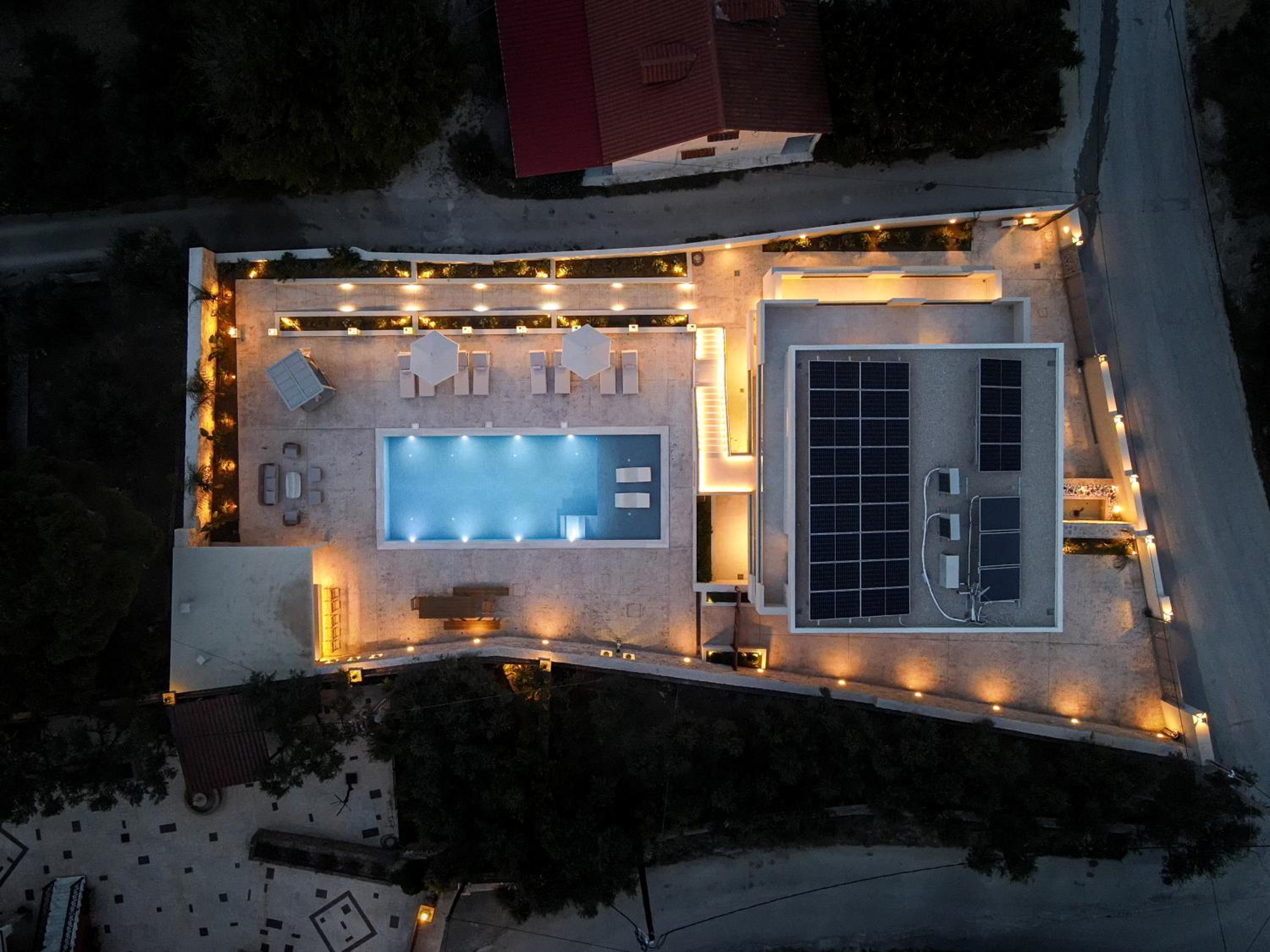 Mamfredas Luxury Residence