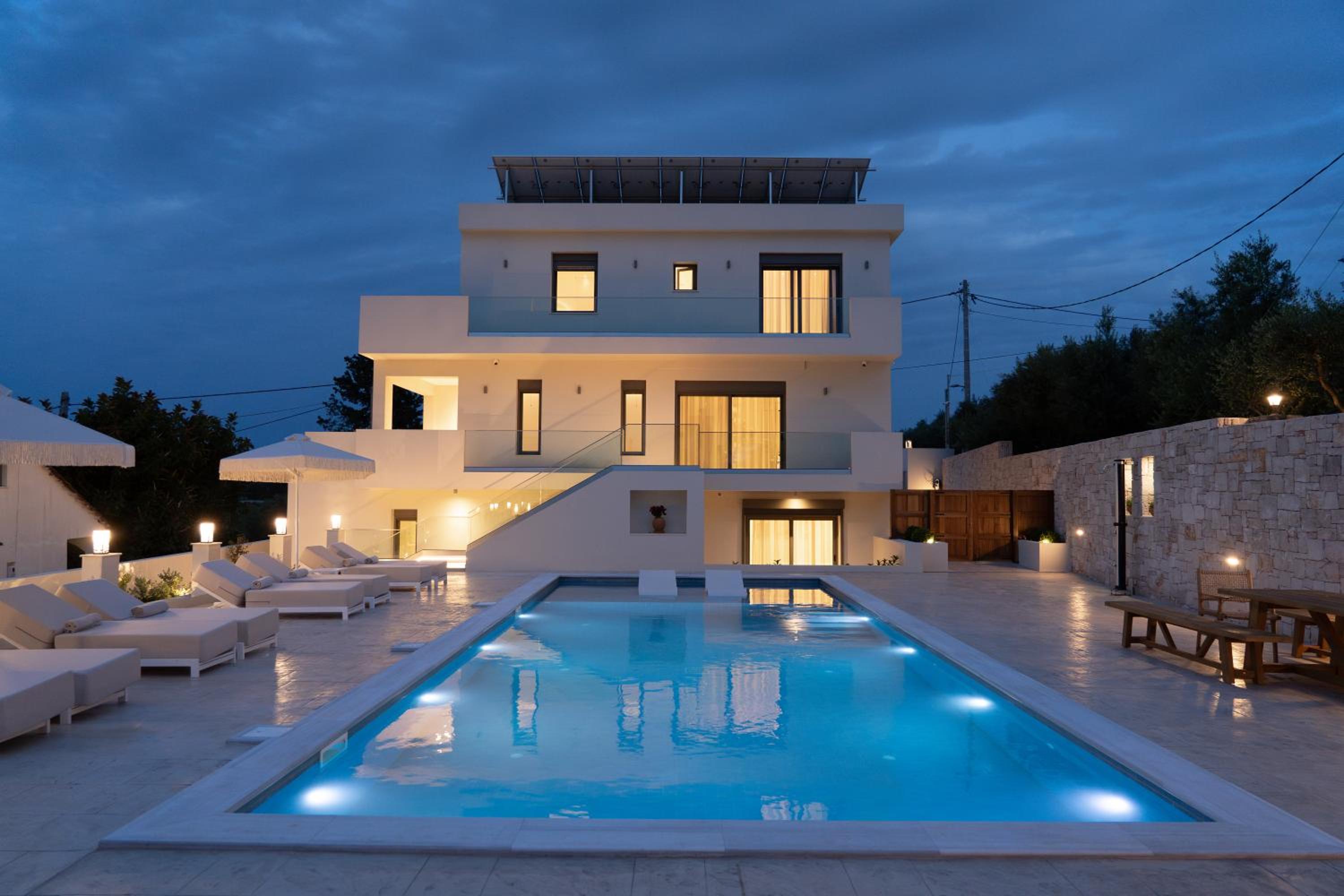 Mamfredas Luxury Residence