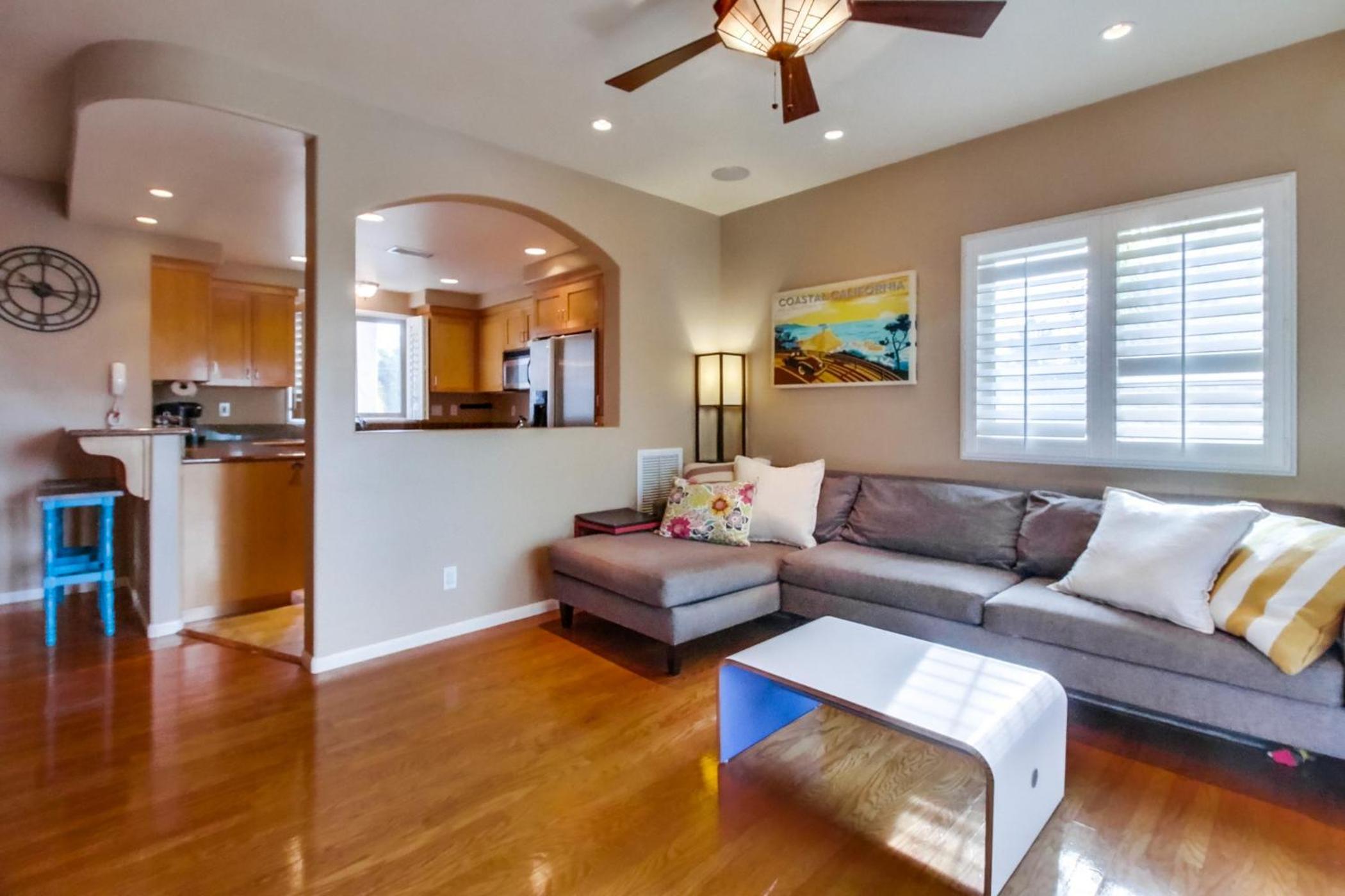 B5233 Pacific Beach Townhome view 5