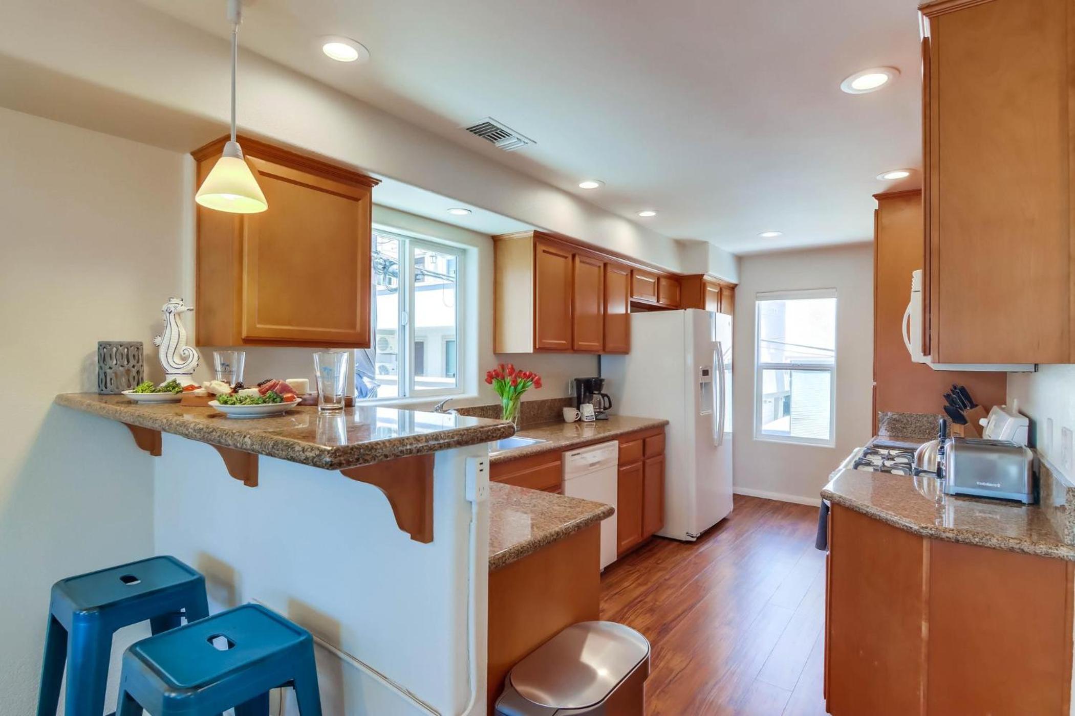 B5134 Nautical Beach House view 3