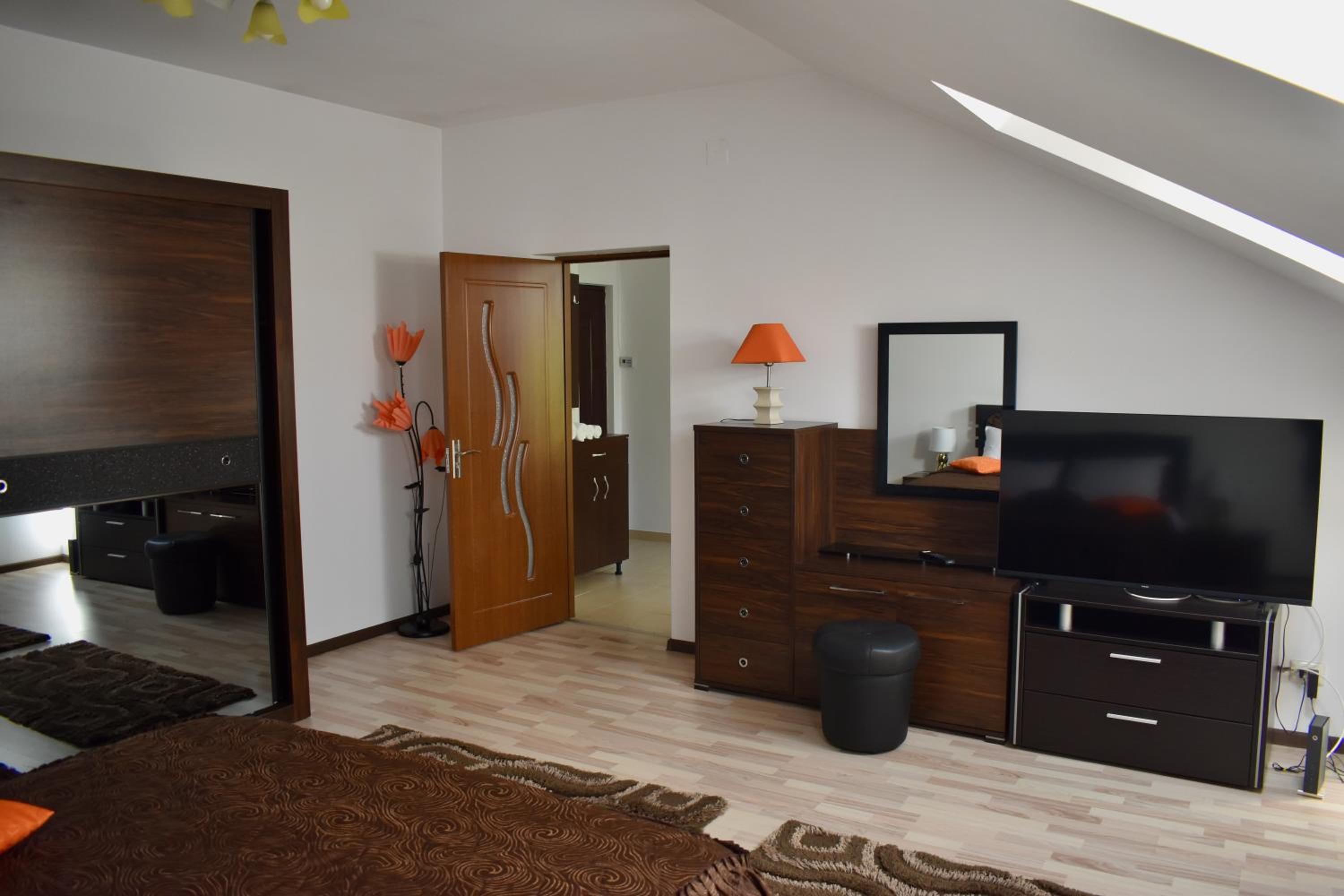 Enjoy Apartments - Central Skyview Residence view 3