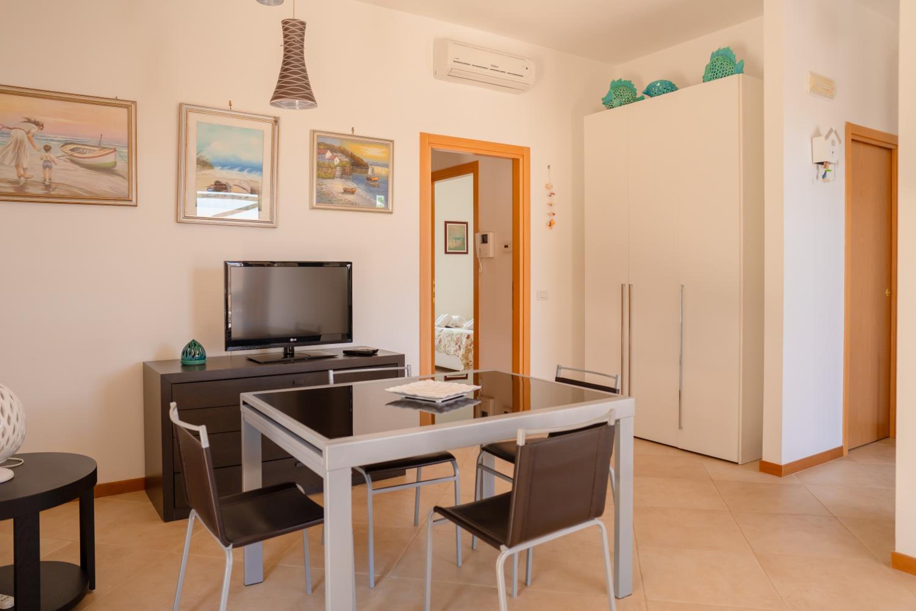 Villa Rosa - Holiday Home view 4