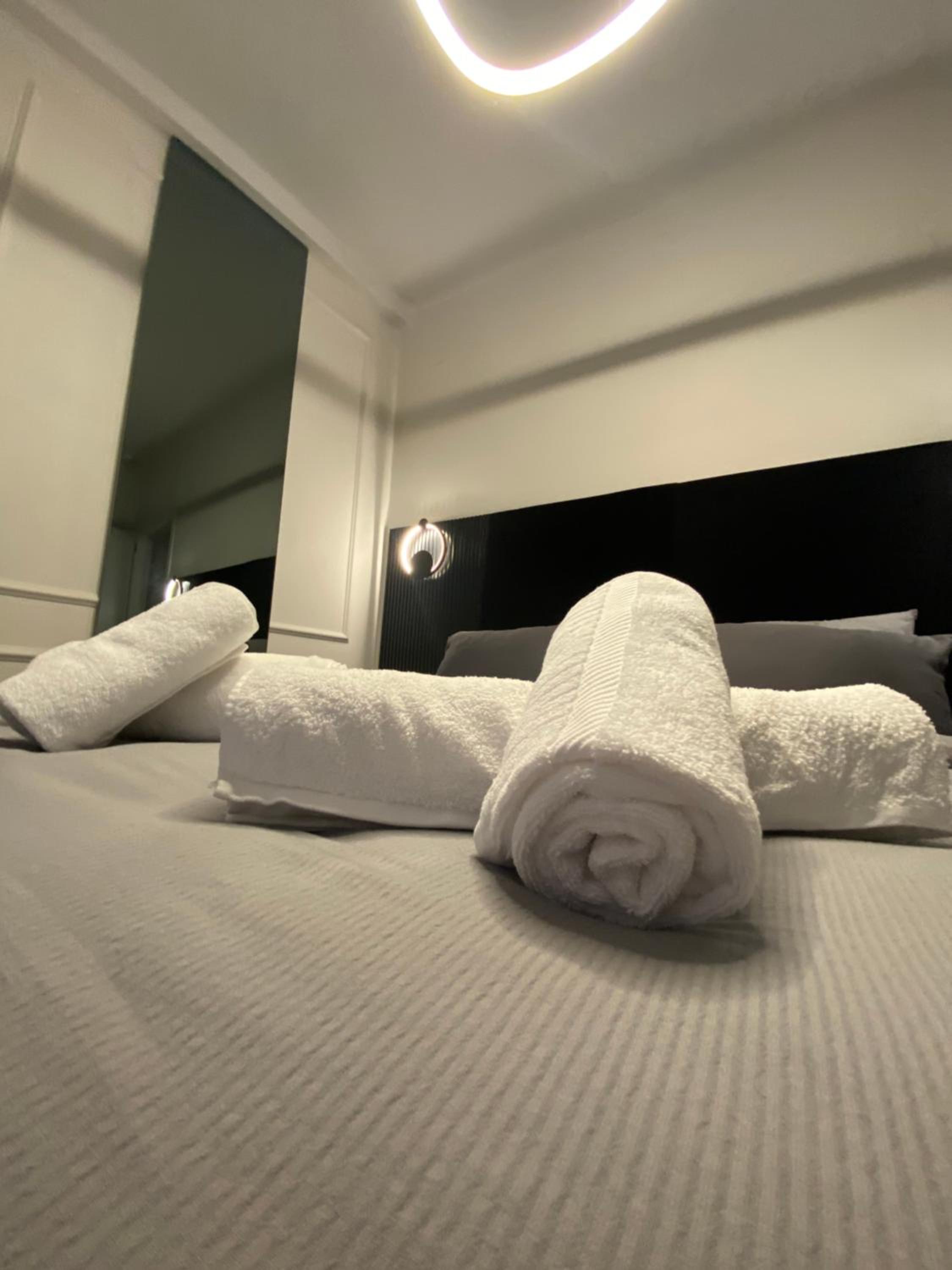ROYAL Luxury Suite photo 2