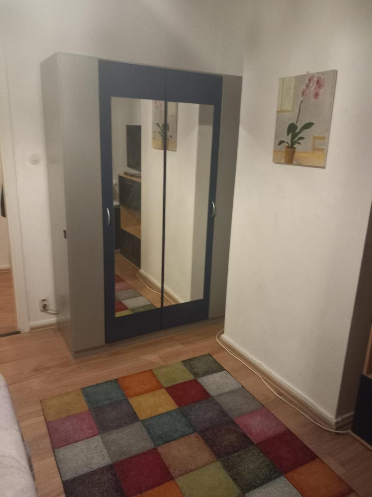 Apartment sleep