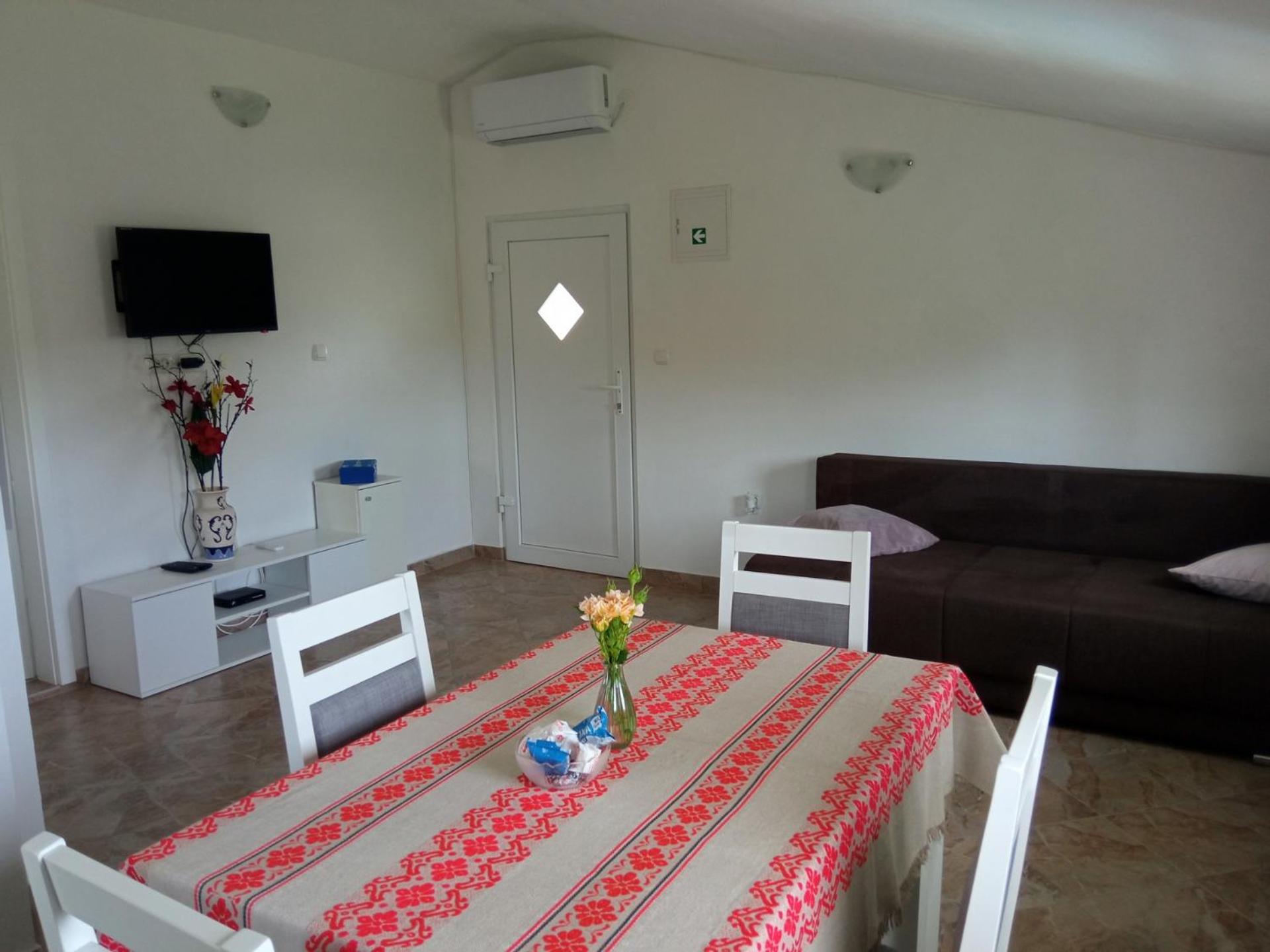 Apartment Ruža in a quiet location near the forest view 2