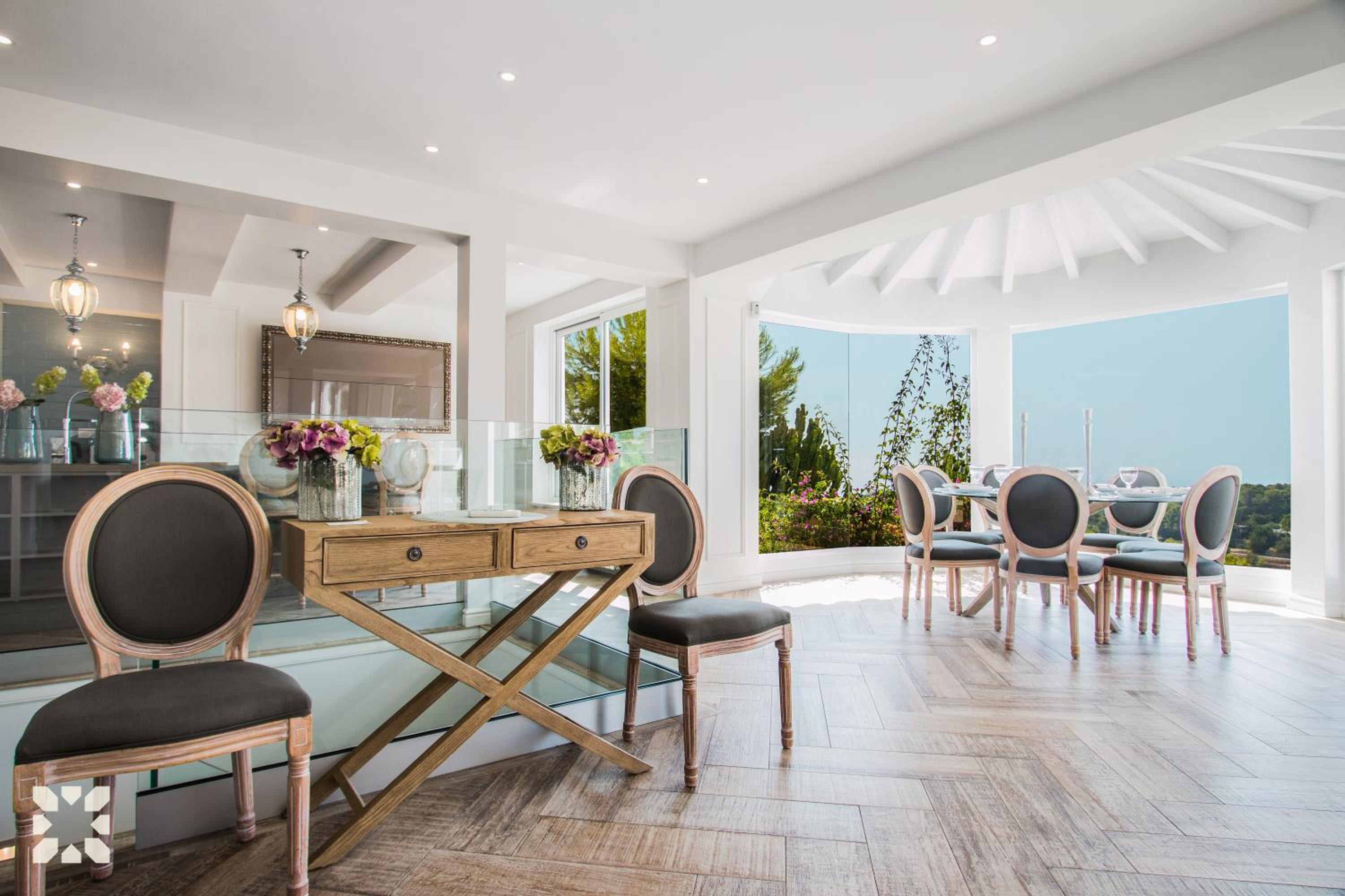 Villa La Casa Blanca by Abahana Villas view 4