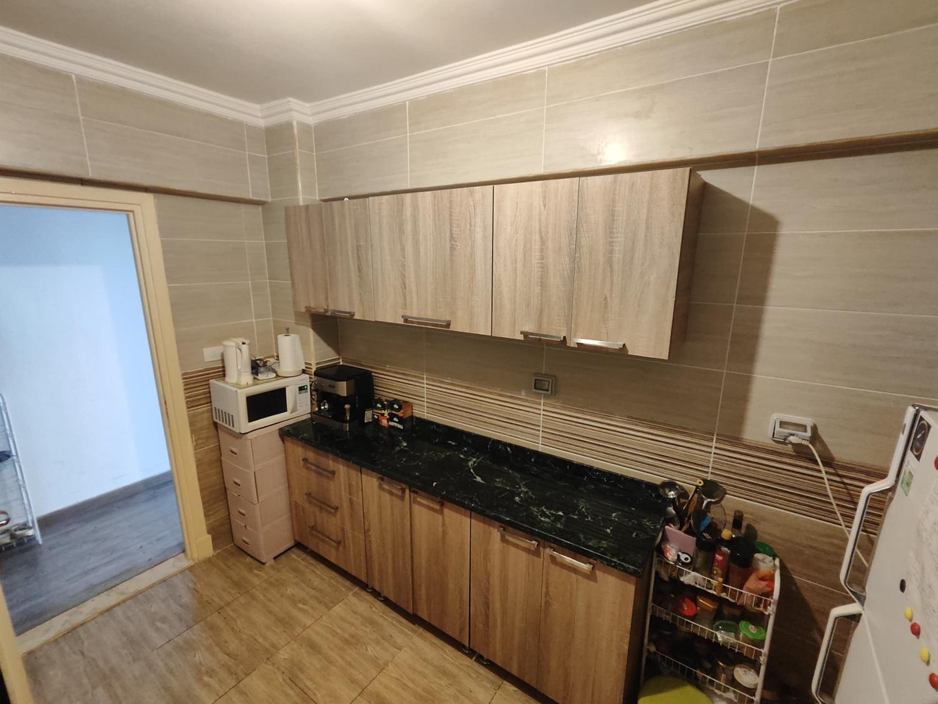 Luxurious 2 bedroom modern garden apartment Available ensuite private bedroom or whole flat privately