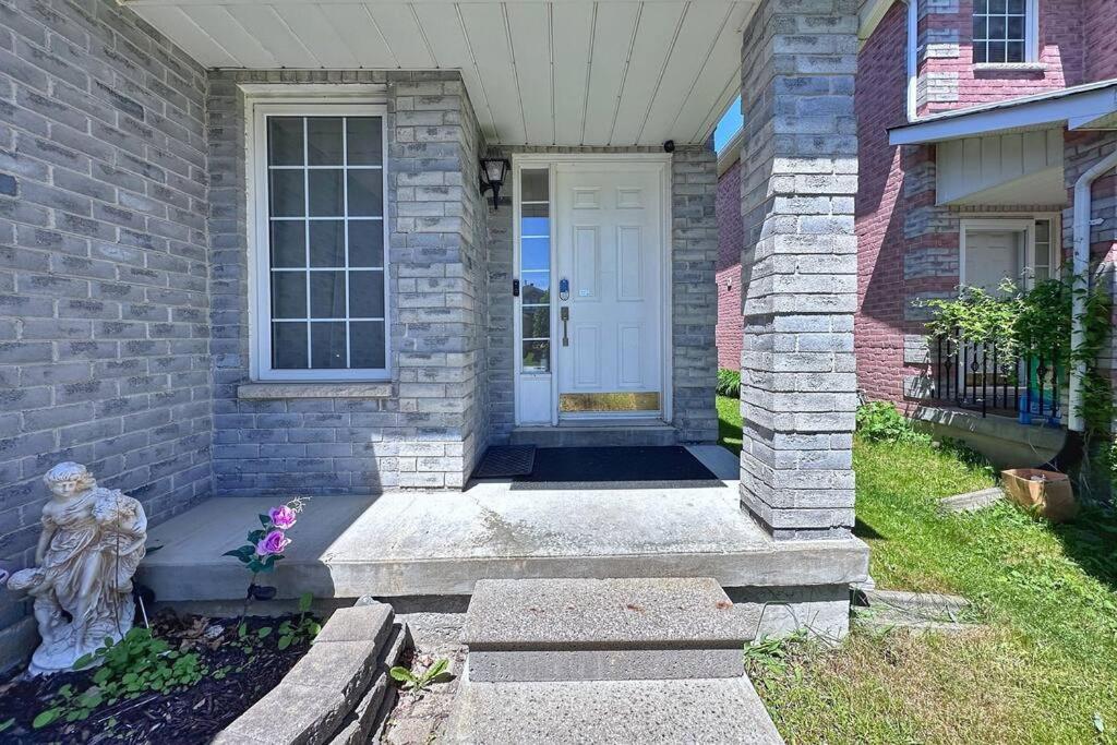 Barrie Vacations - Cozy house at south end Barrie - Property Image 21