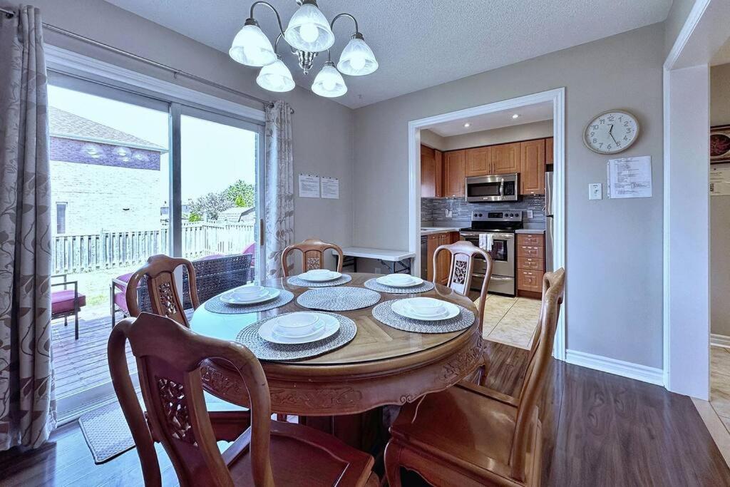 Barrie Vacations - Cozy house at south end Barrie - Property Image 10