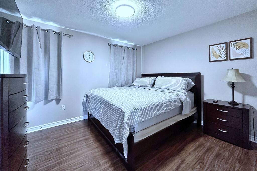 Barrie Vacations - Cozy house at south end Barrie - Property Image 5