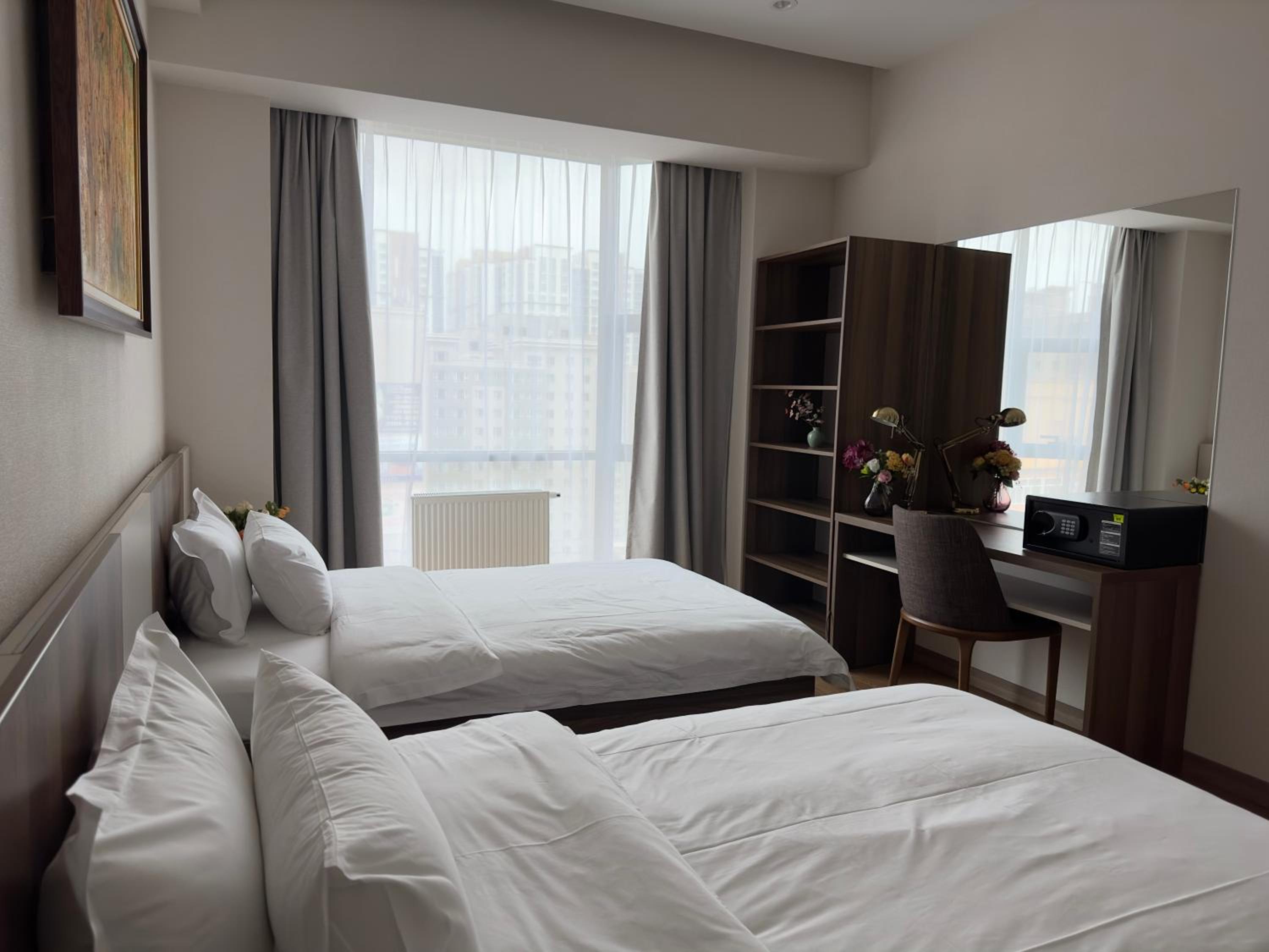 May Seven Hotel and Suites