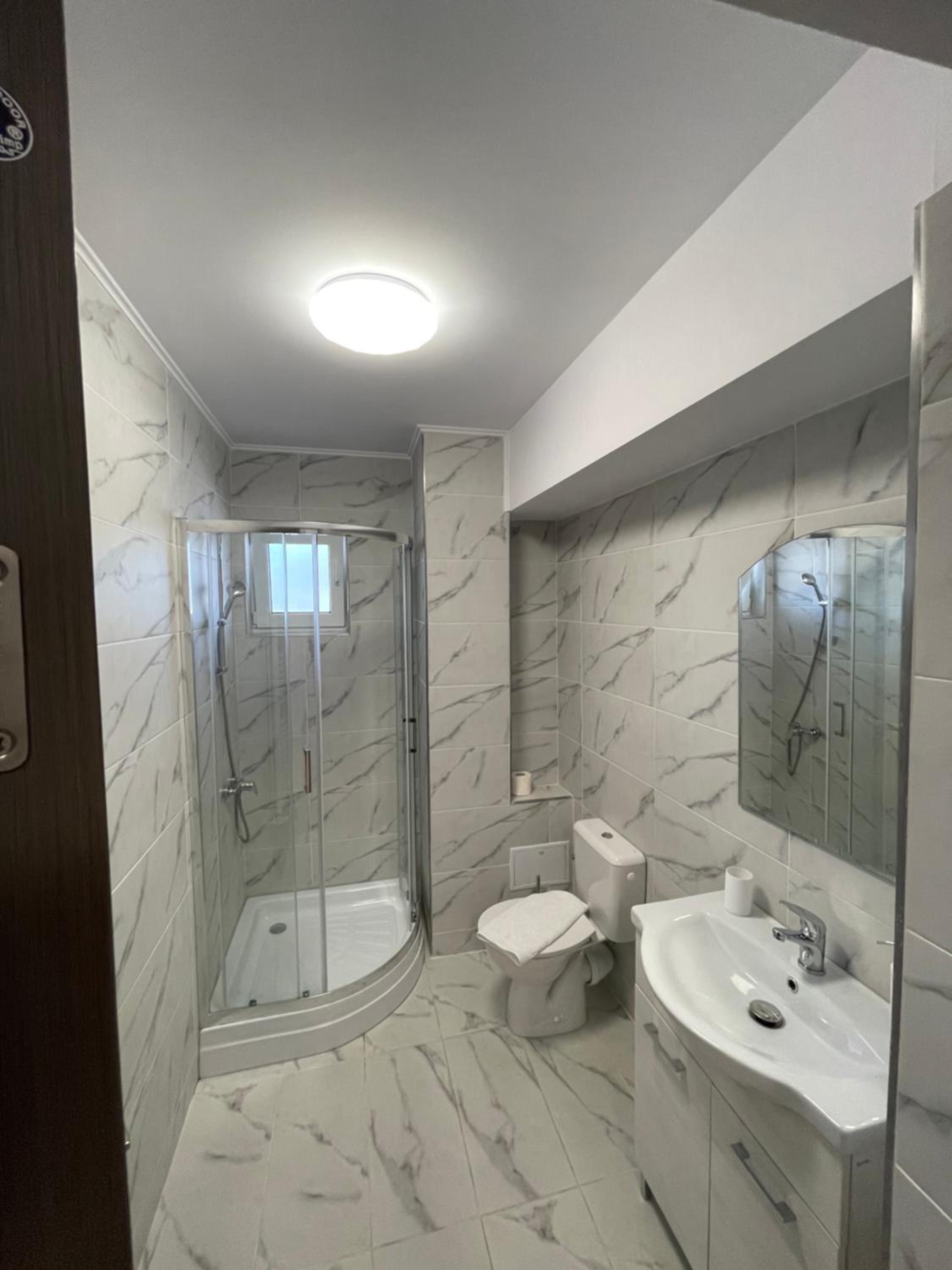 Travelers Home TWO BEDROOMS view 4