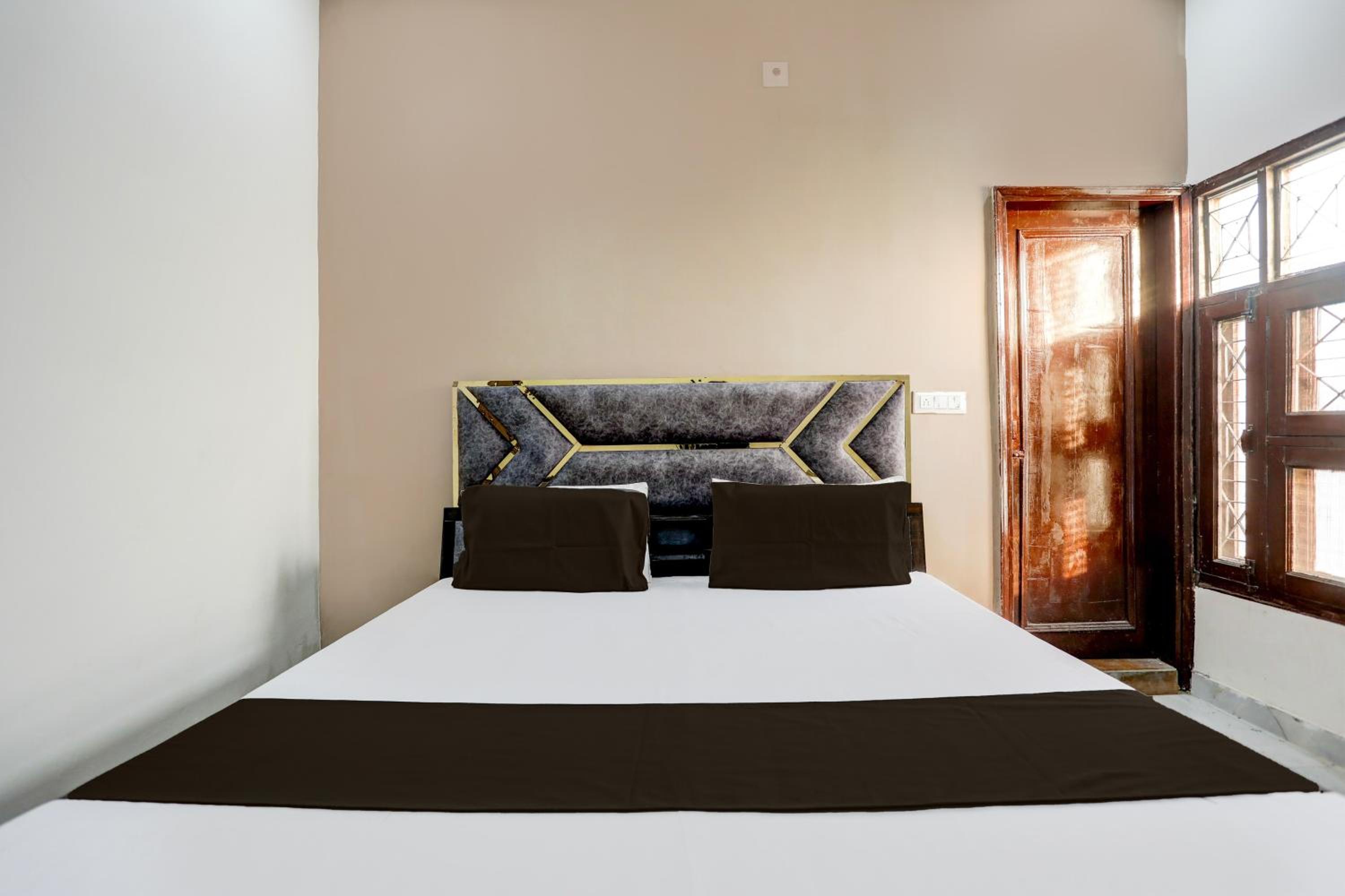 Hotel O The Happy Homestay