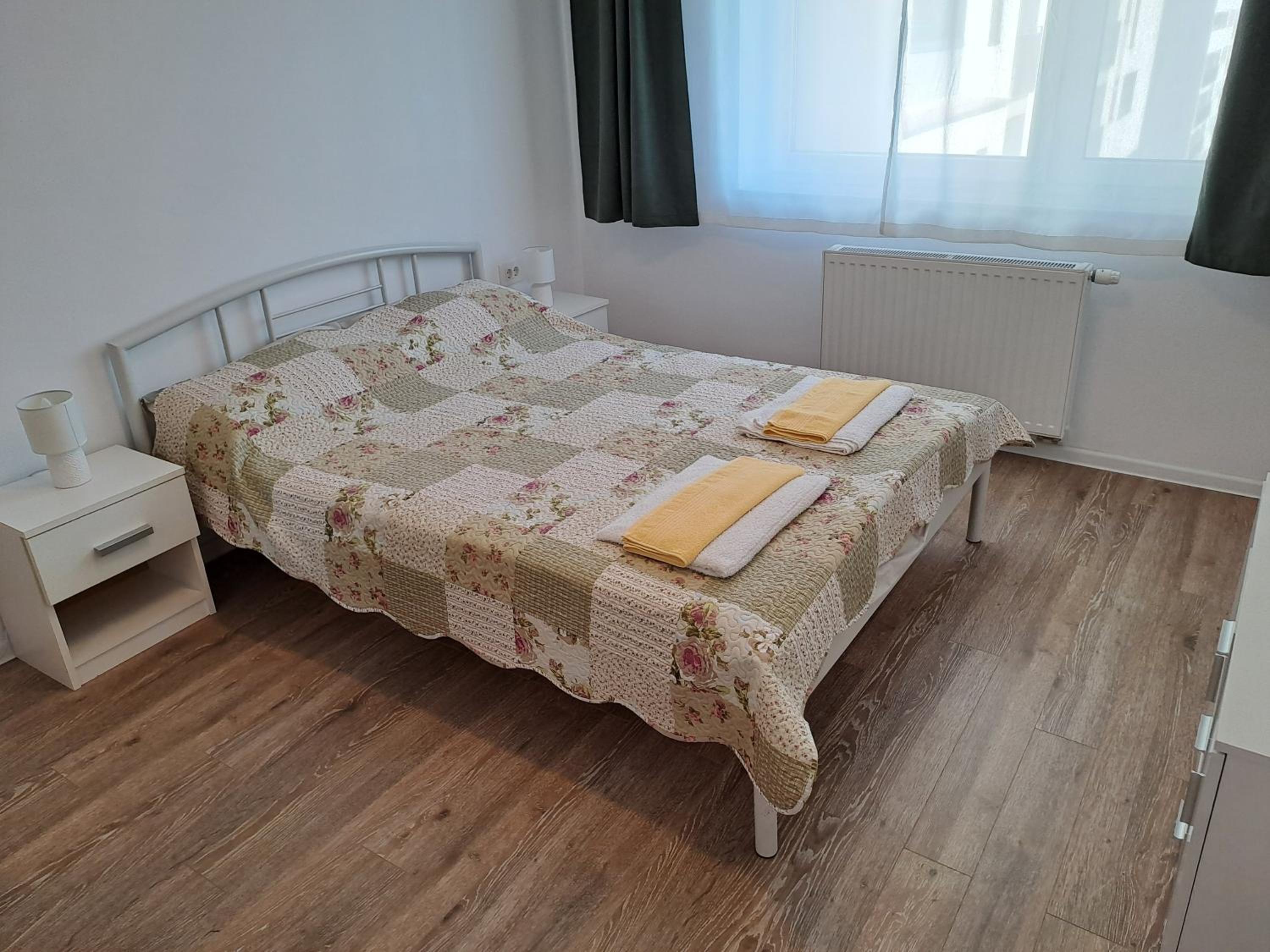 2 Rooms Apartment with Private Parking in the Best District of Brasov view 5