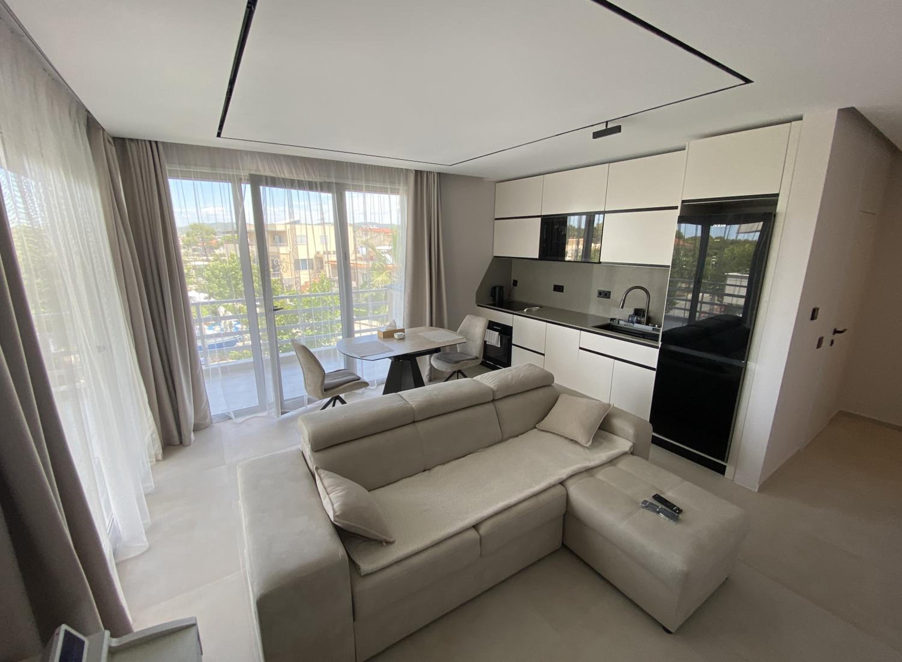 Smart Studio Plazhi Vjeter