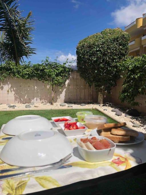 Oceanview Apartment with Garden and BBQ zone