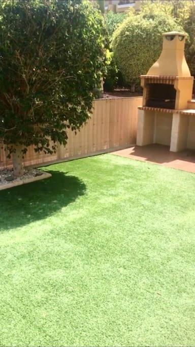 Oceanview Apartment with Garden and BBQ zone