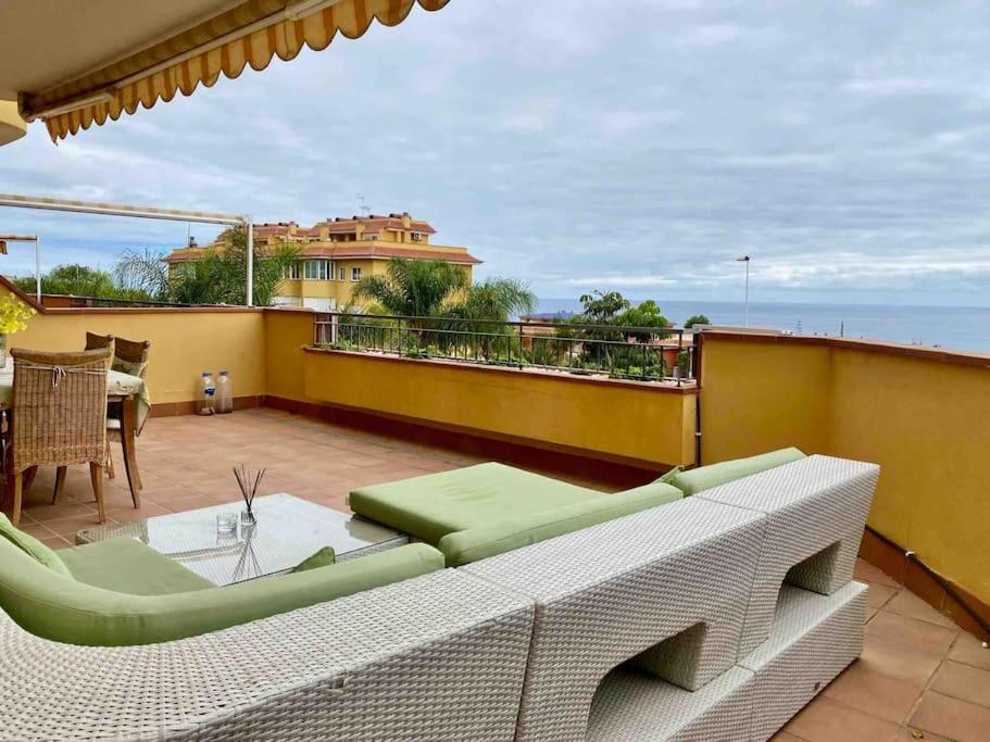 Oceanview Apartment with Garden and BBQ zone