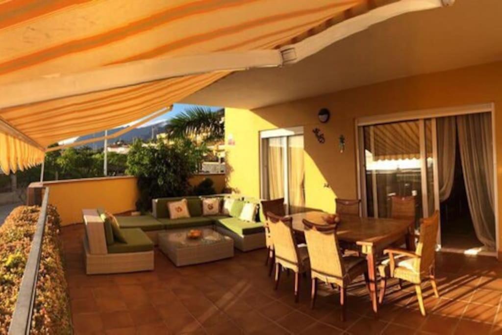 Oceanview Apartment with Garden and BBQ zone