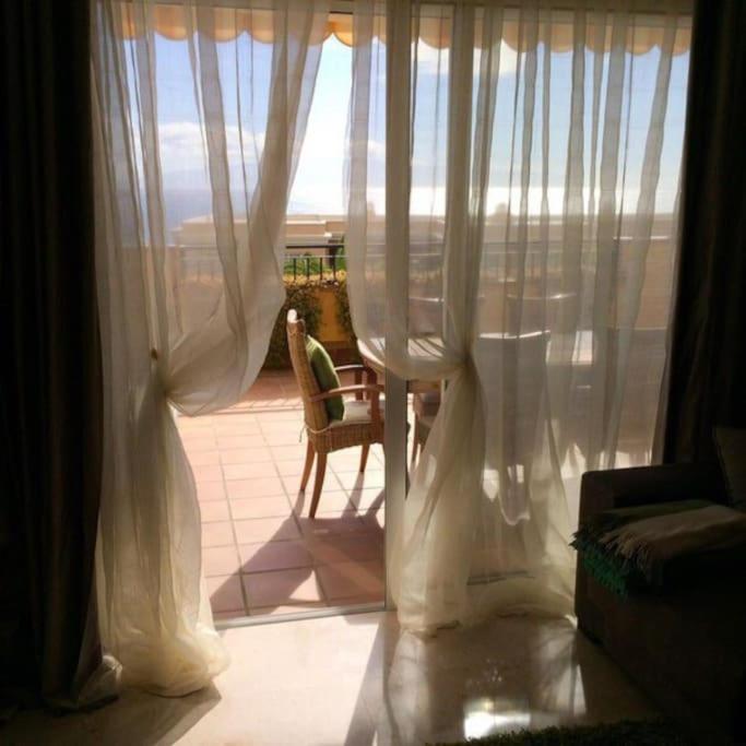 Oceanview Apartment with Garden and BBQ zone