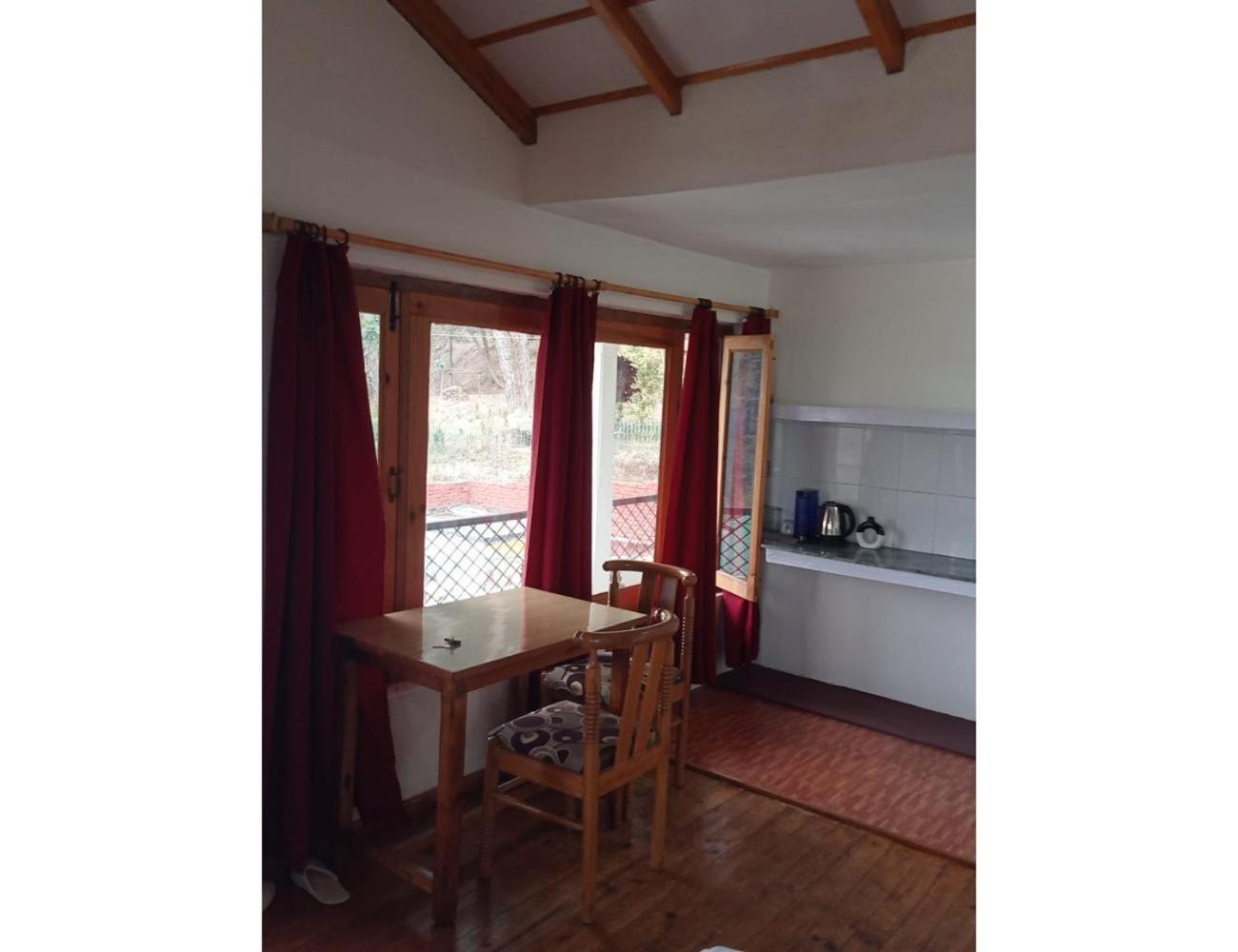 Hotel Bisht Guest House, Almora view 5