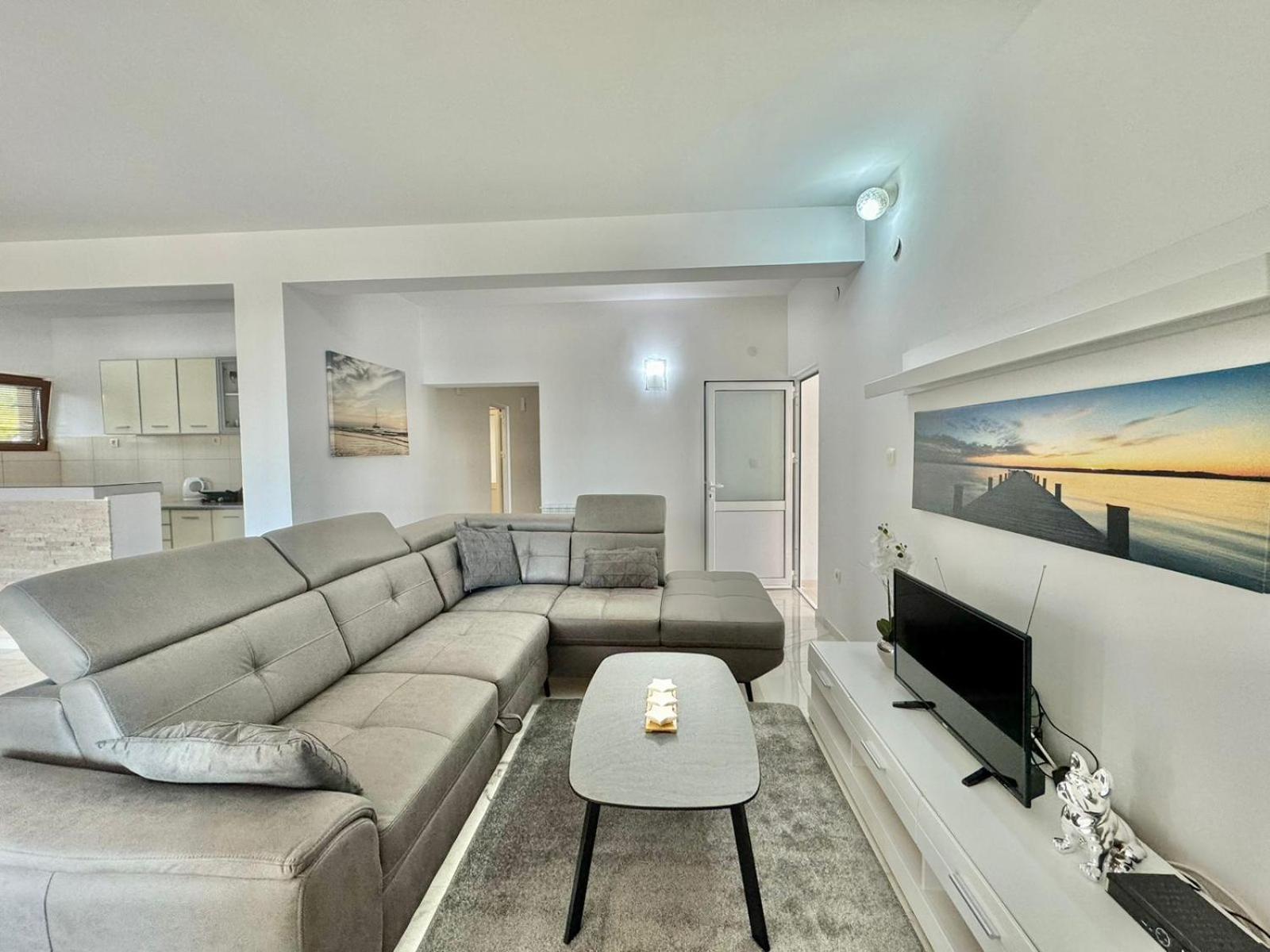 STARS RESIDENCE