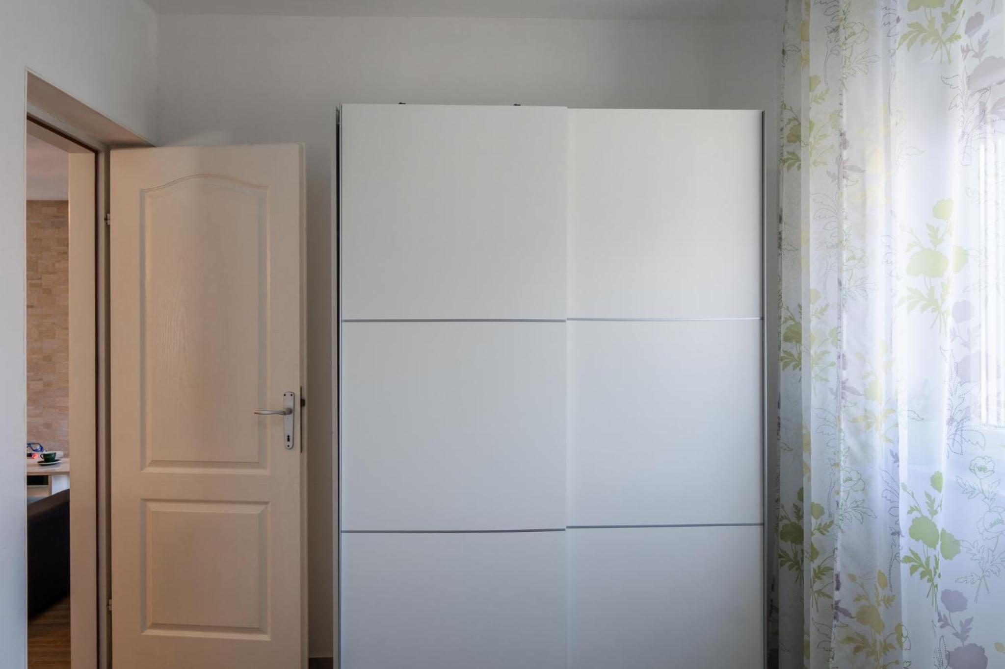 Apartments Horjan