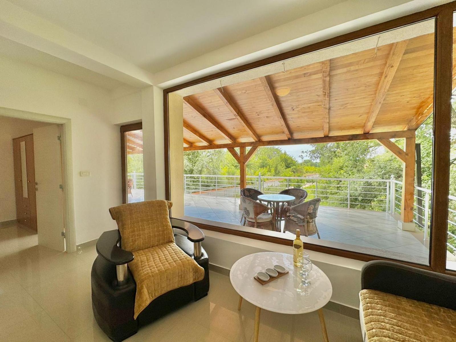 STARS RESIDENCE