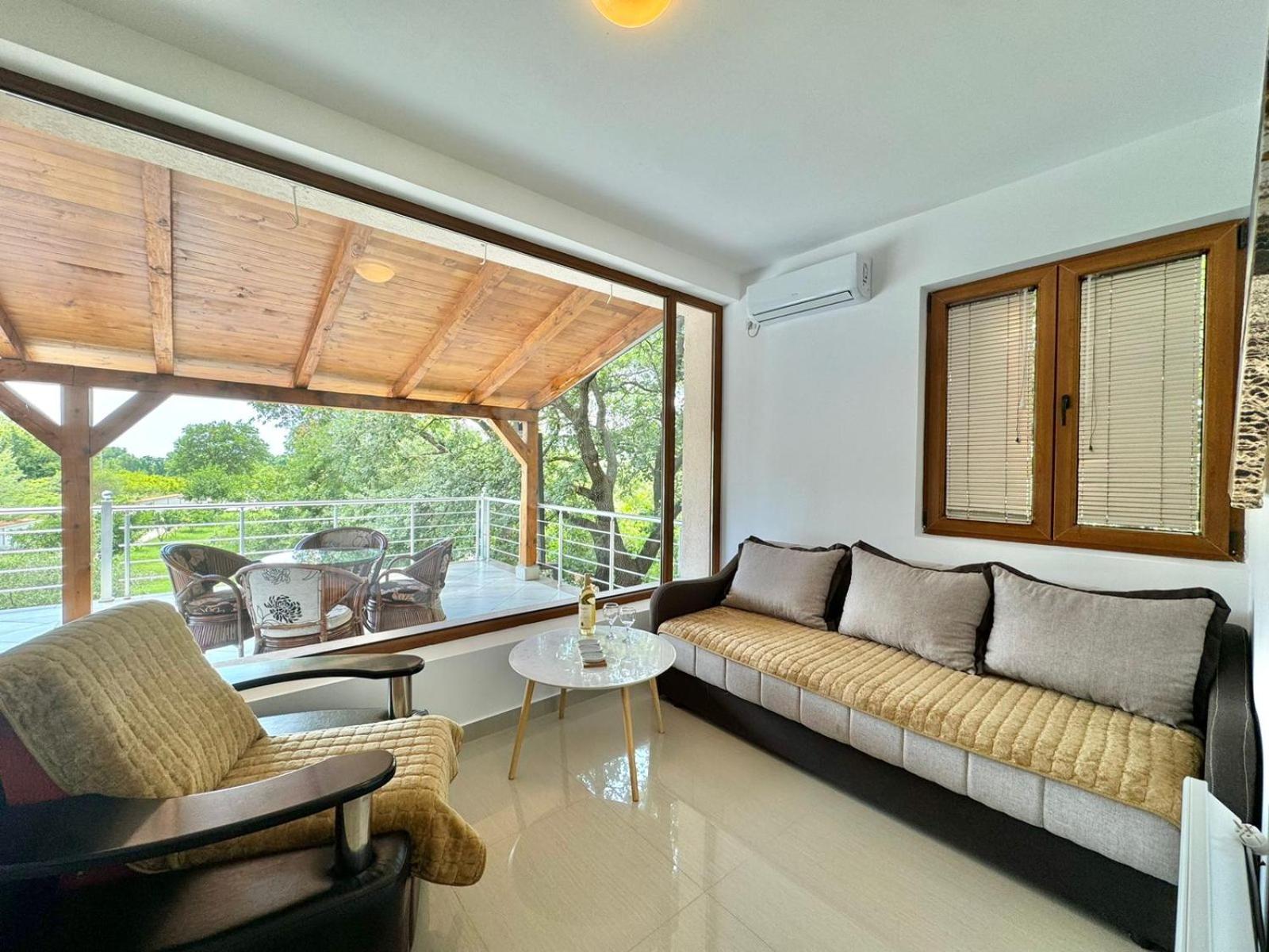 STARS RESIDENCE