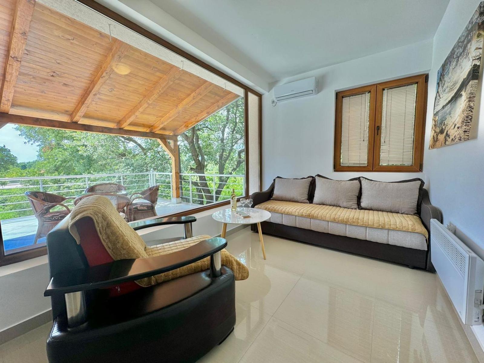 STARS RESIDENCE