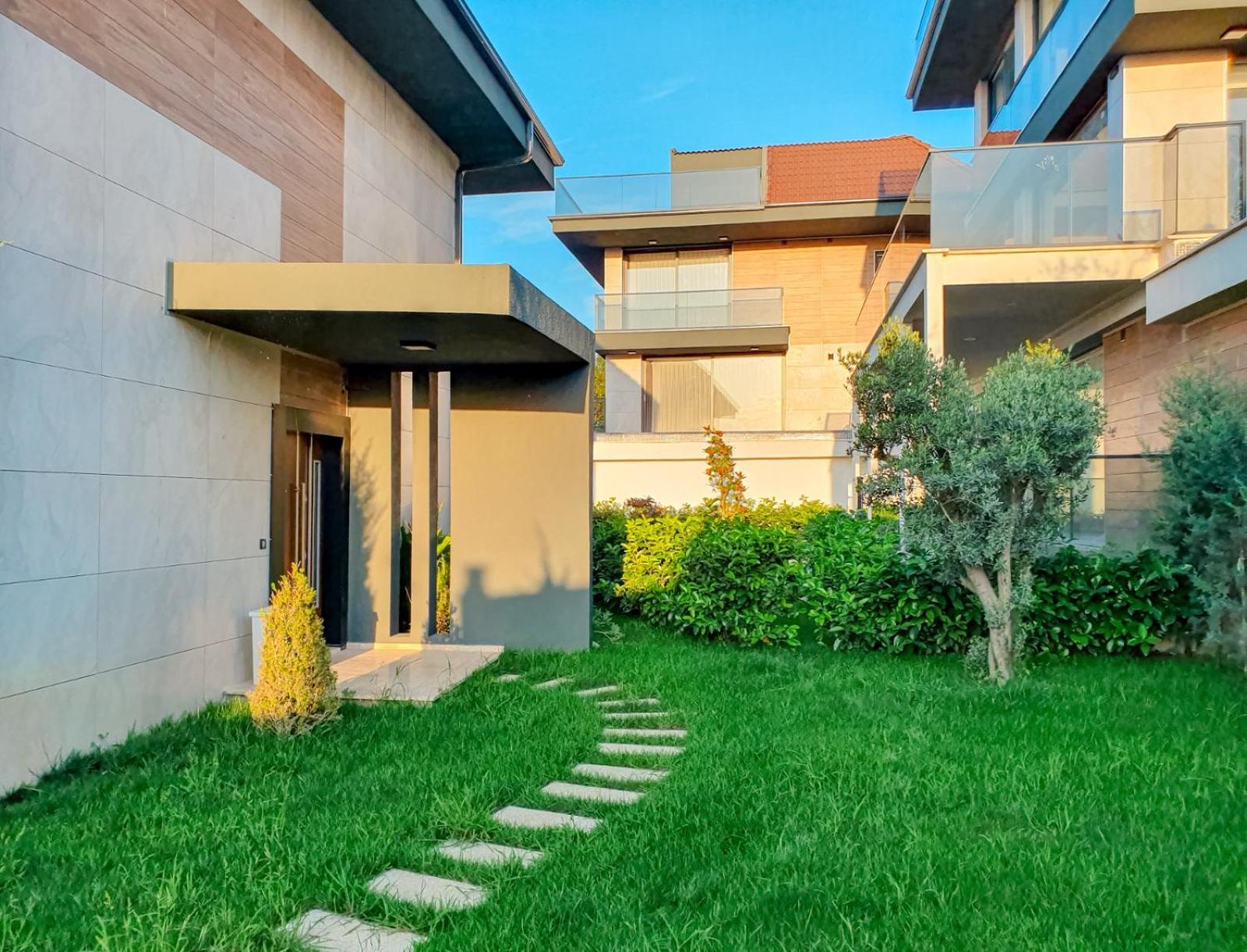 Royal Blue Istanbul - Luxury Villas