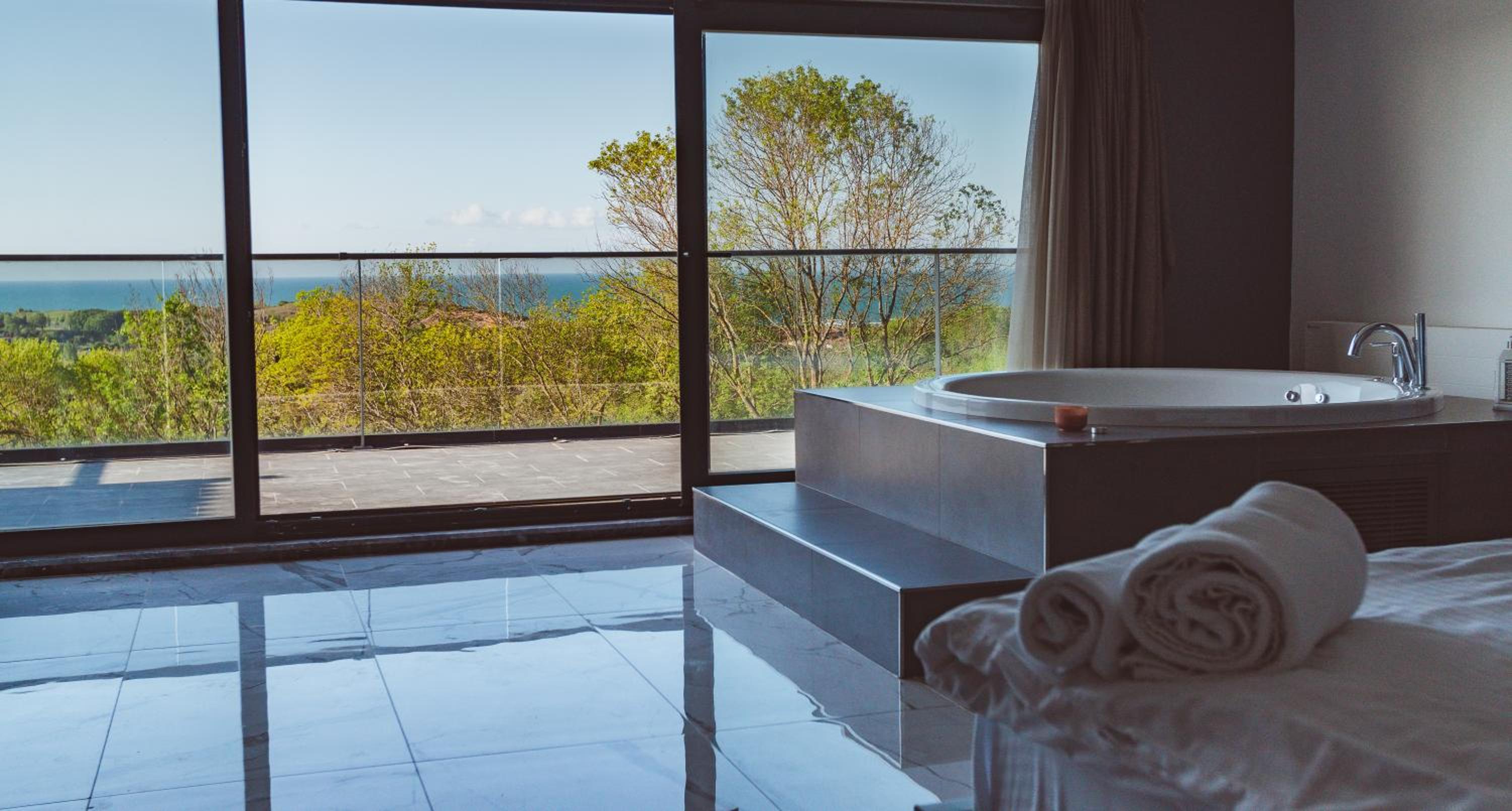 Royal Blue Istanbul - Luxury Villas