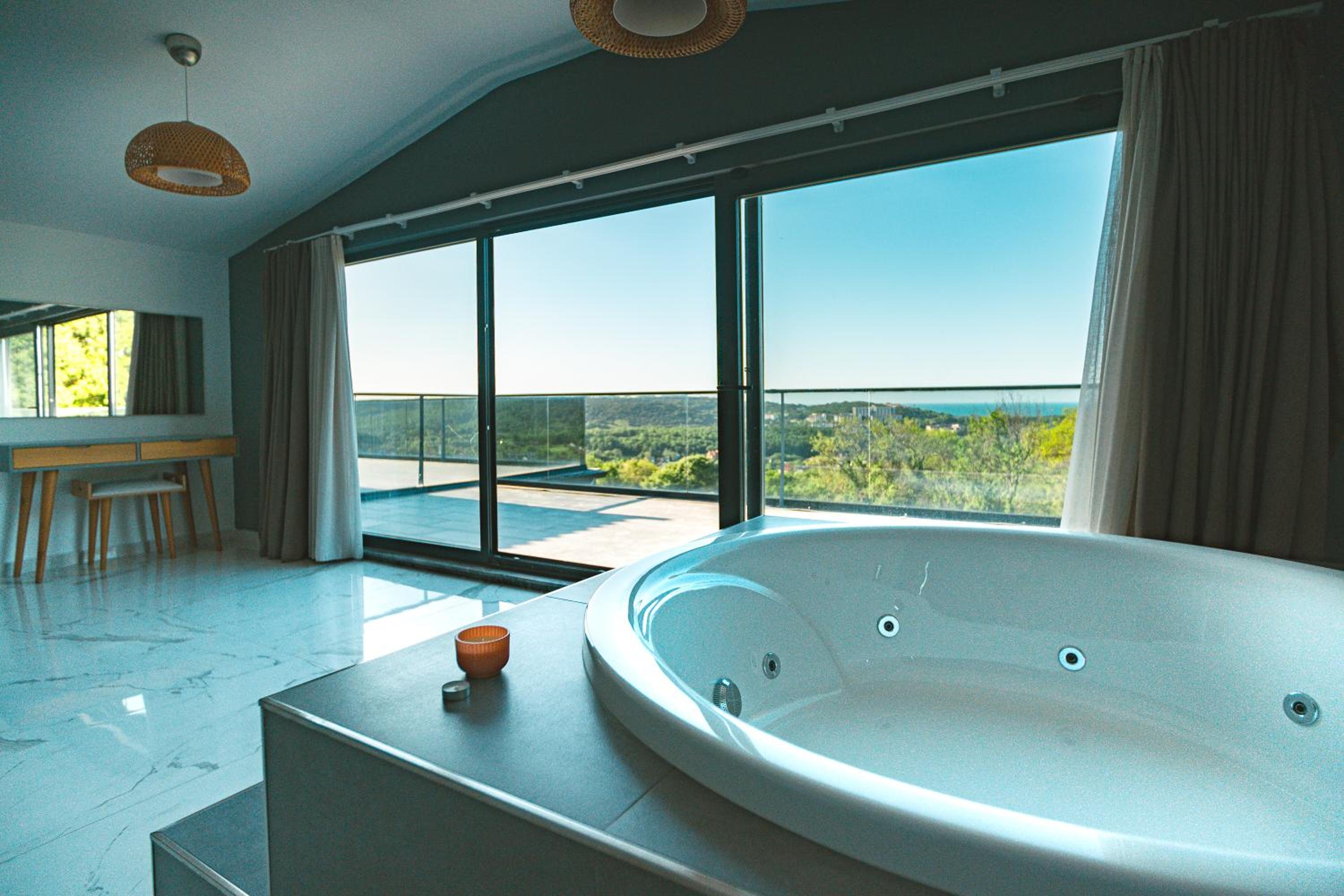 Royal Blue Istanbul - Luxury Villas