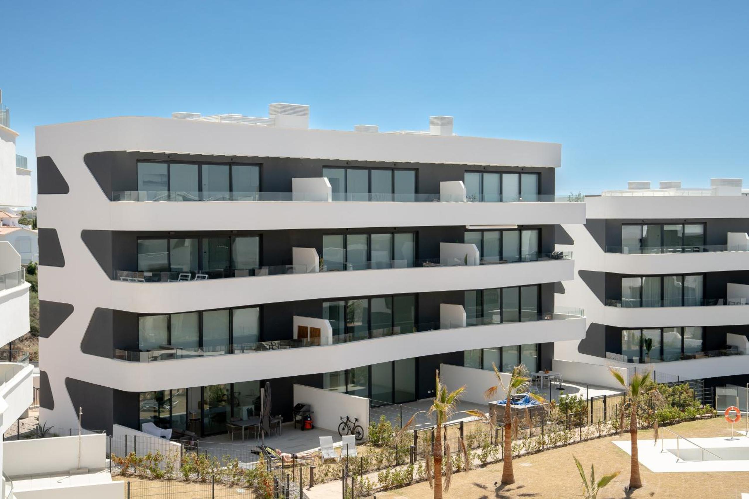 Stylish Luxury Suite with Terrace in Higueron