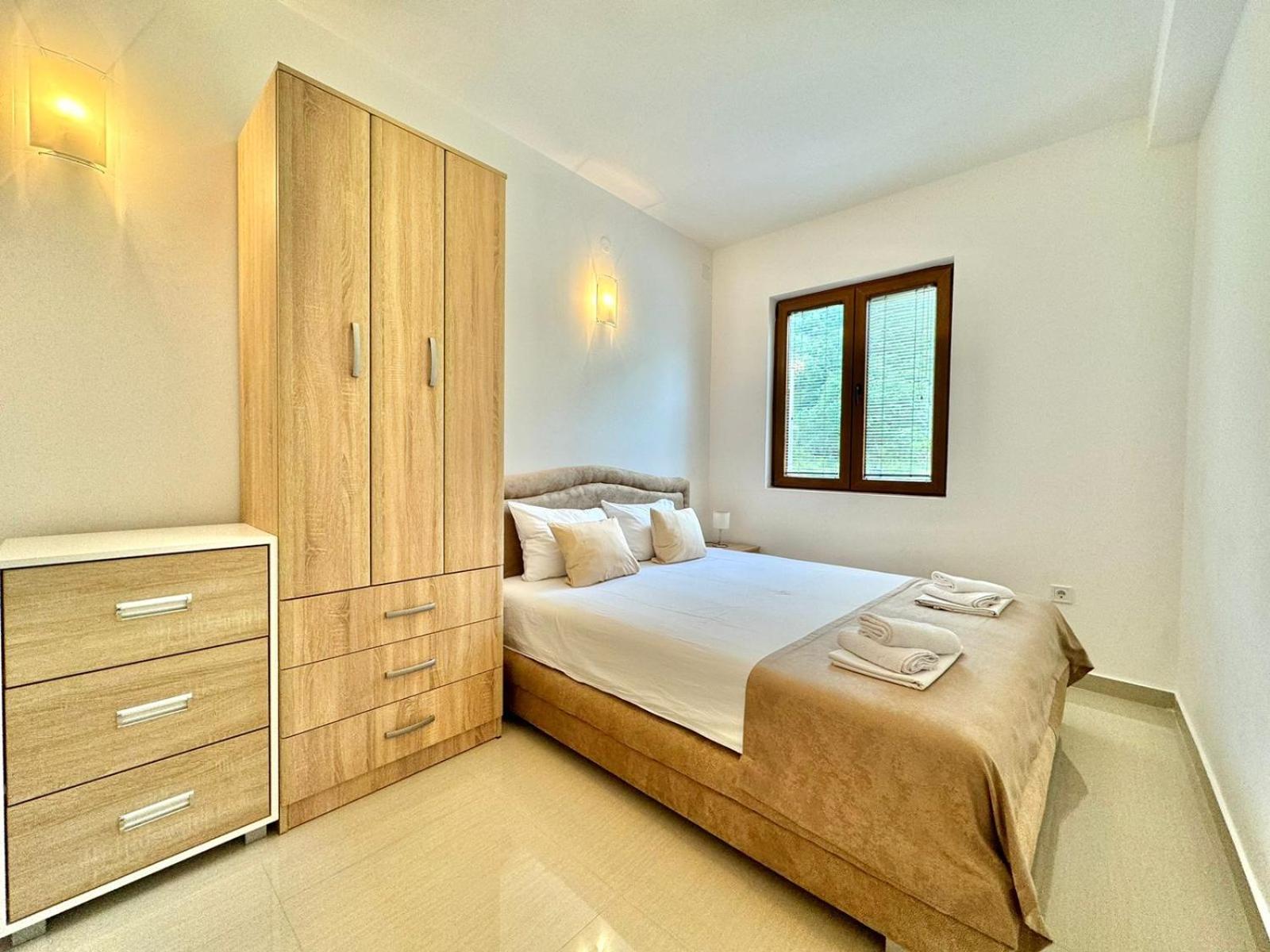 STARS RESIDENCE