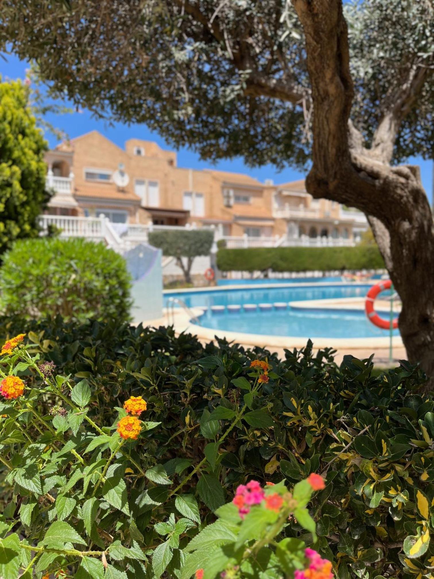 Casa Narú Albir, duplex appartement met ruim terras en buitenkeuken