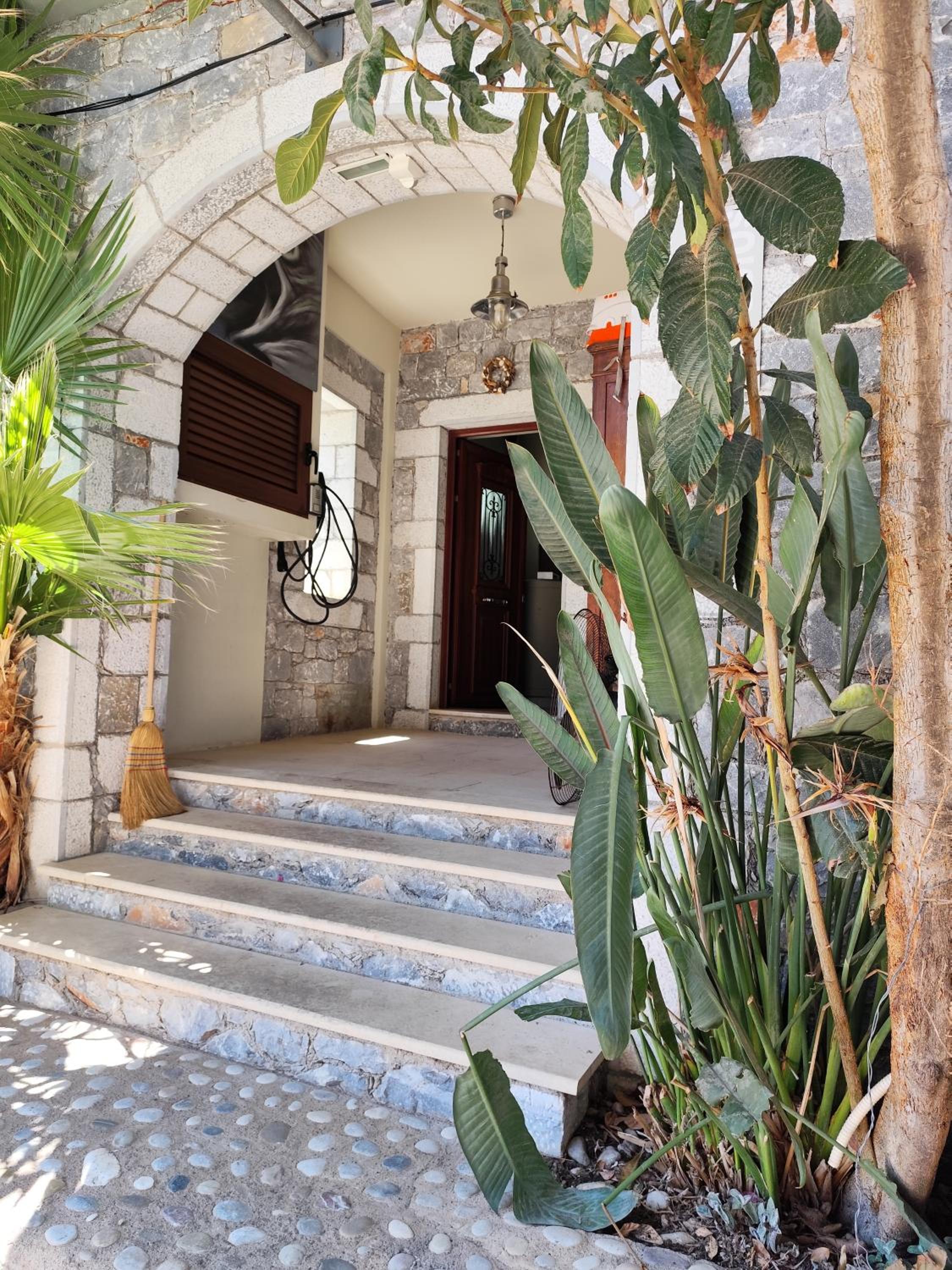 Kritamos Apartments
