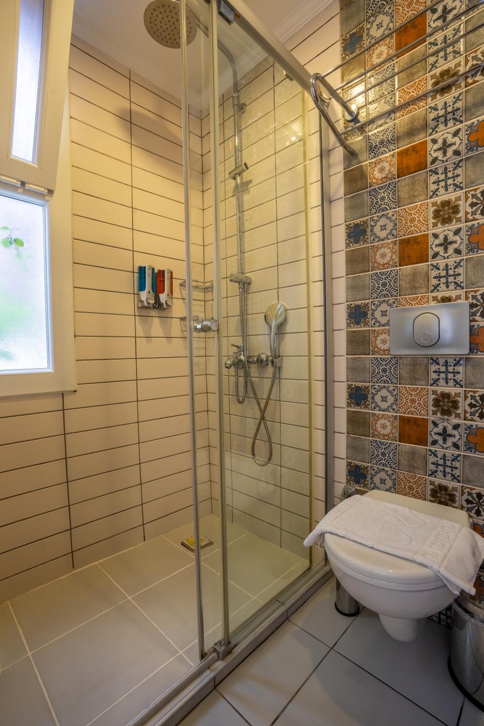 Hideaway - Image 138