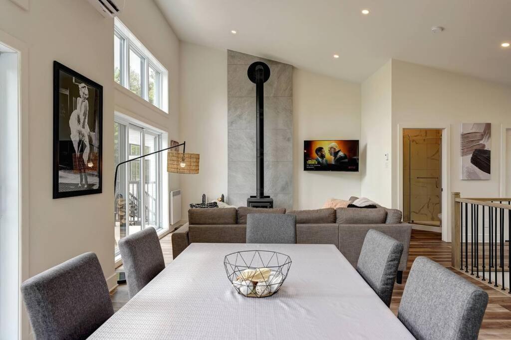 Chalet La Belle Spa Foyer Relaxation Chertsey