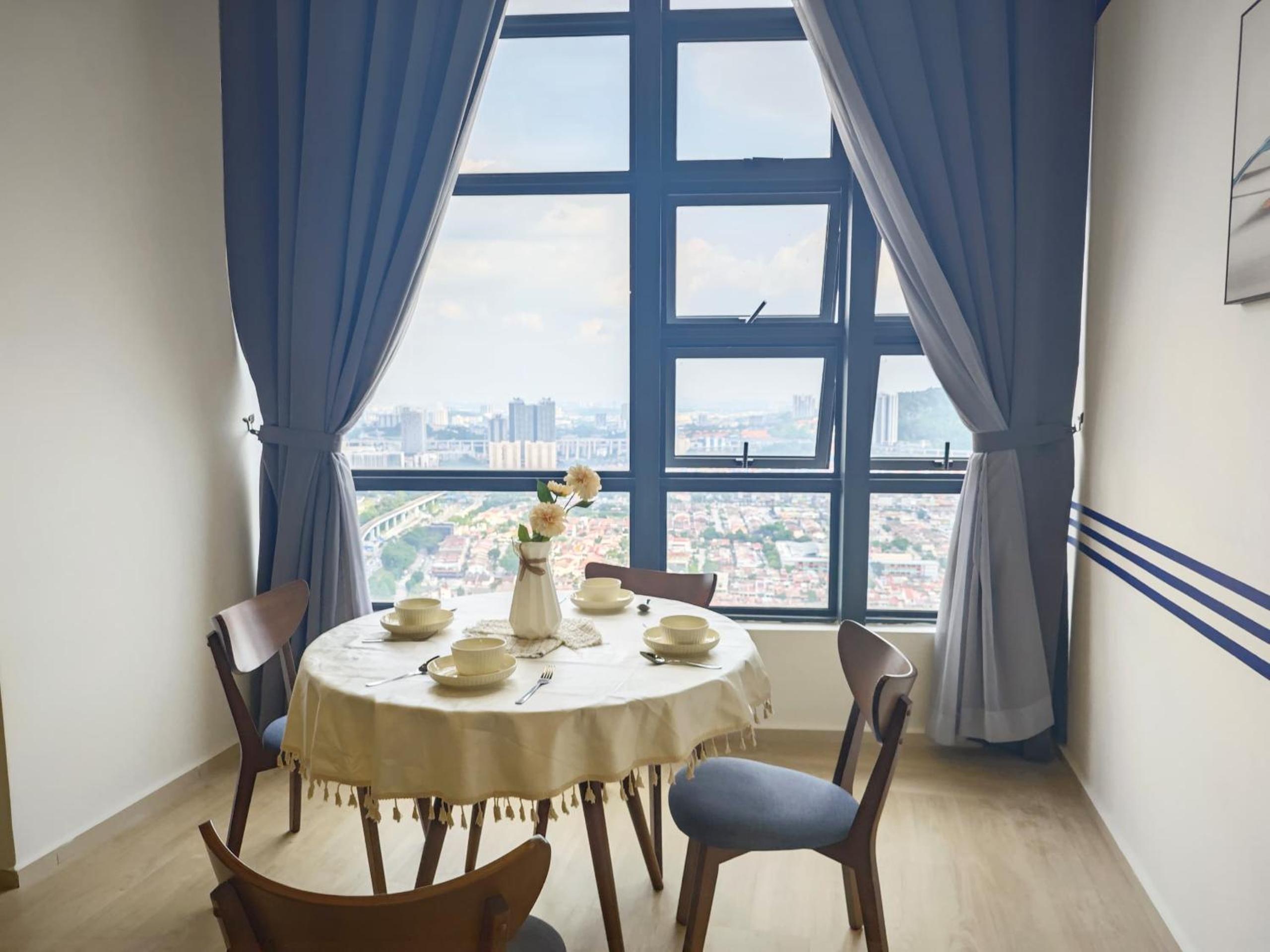 Urban Loft MRT Convenience KLCC Nearby in EKO CHERAS