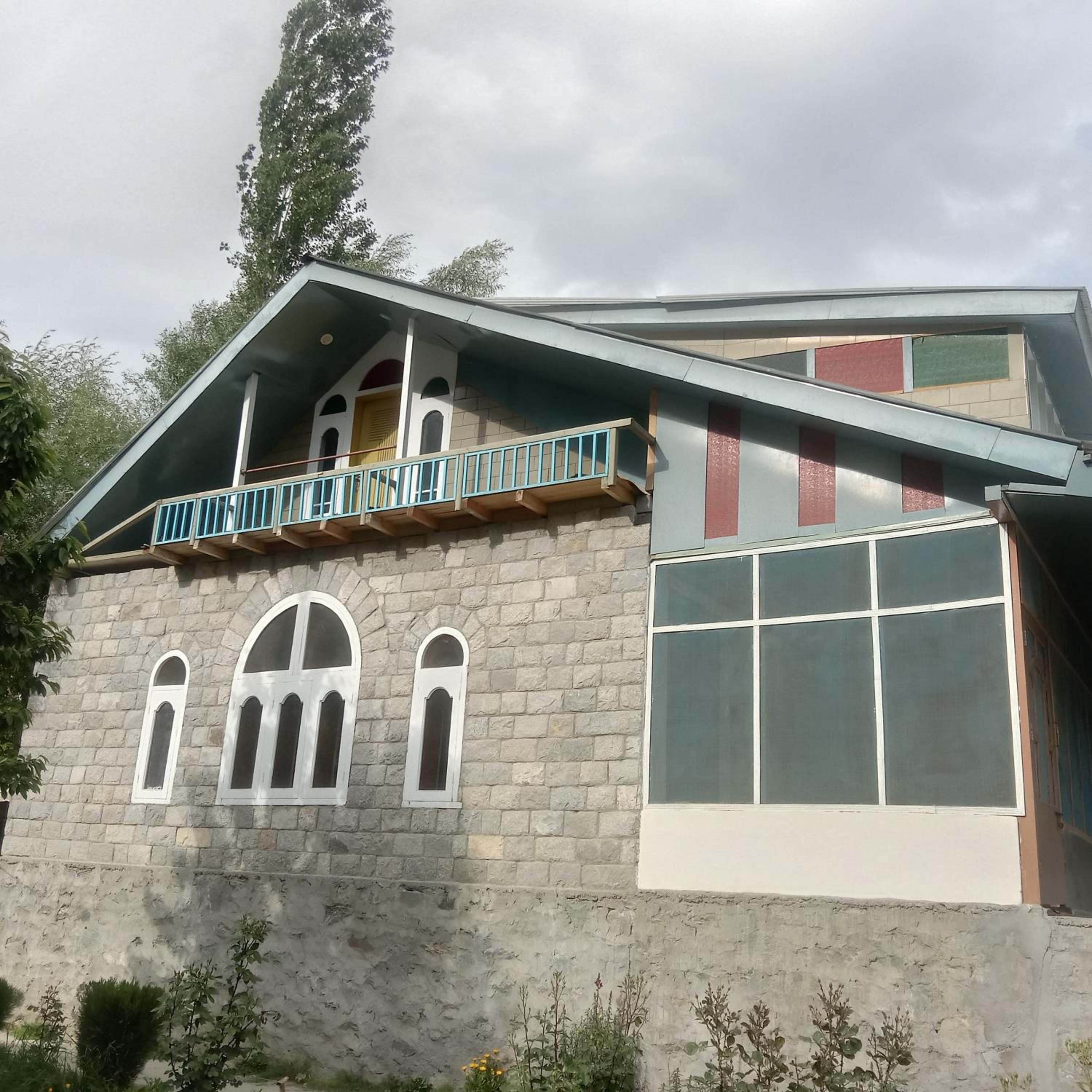 Photo 8