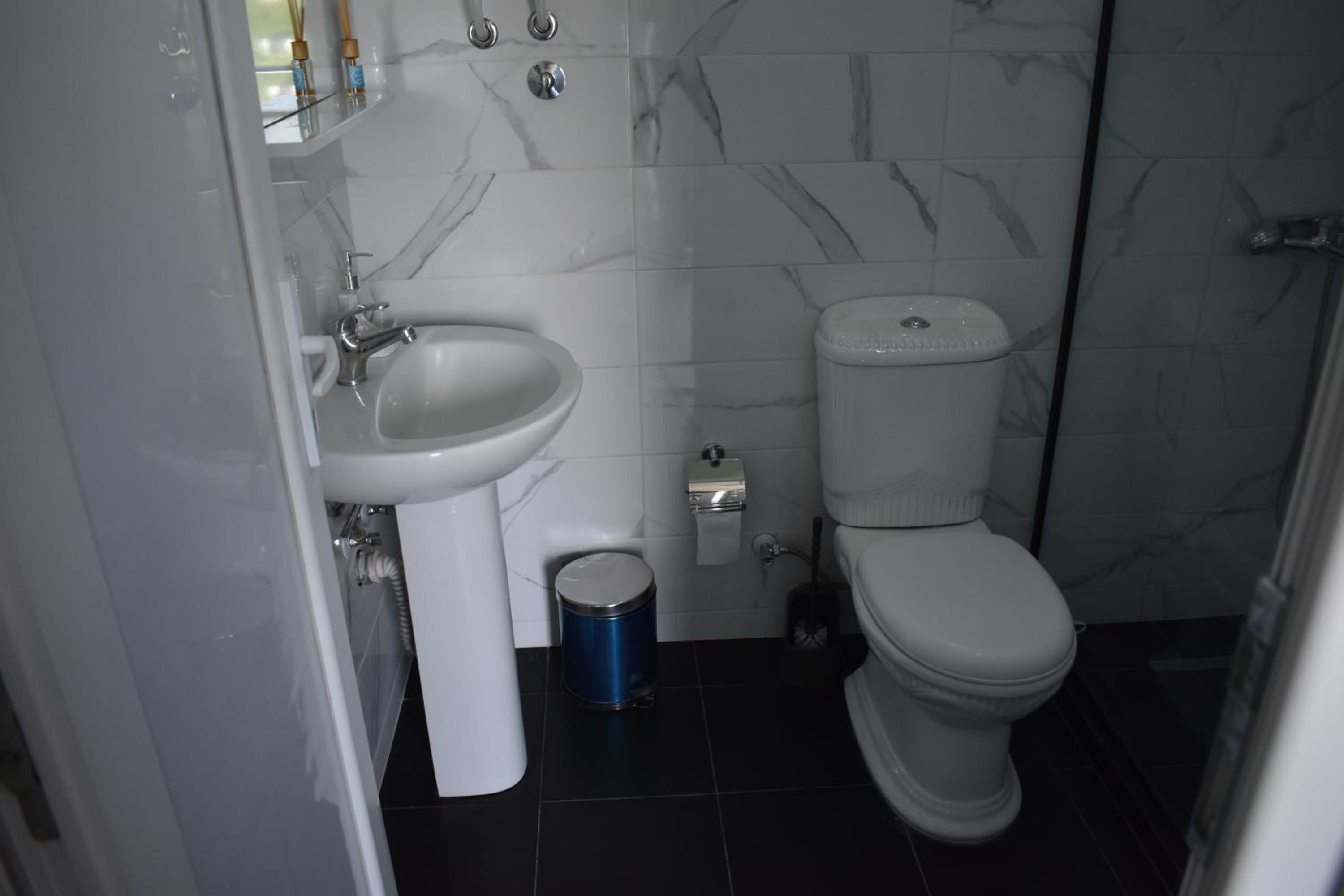 Photo 42