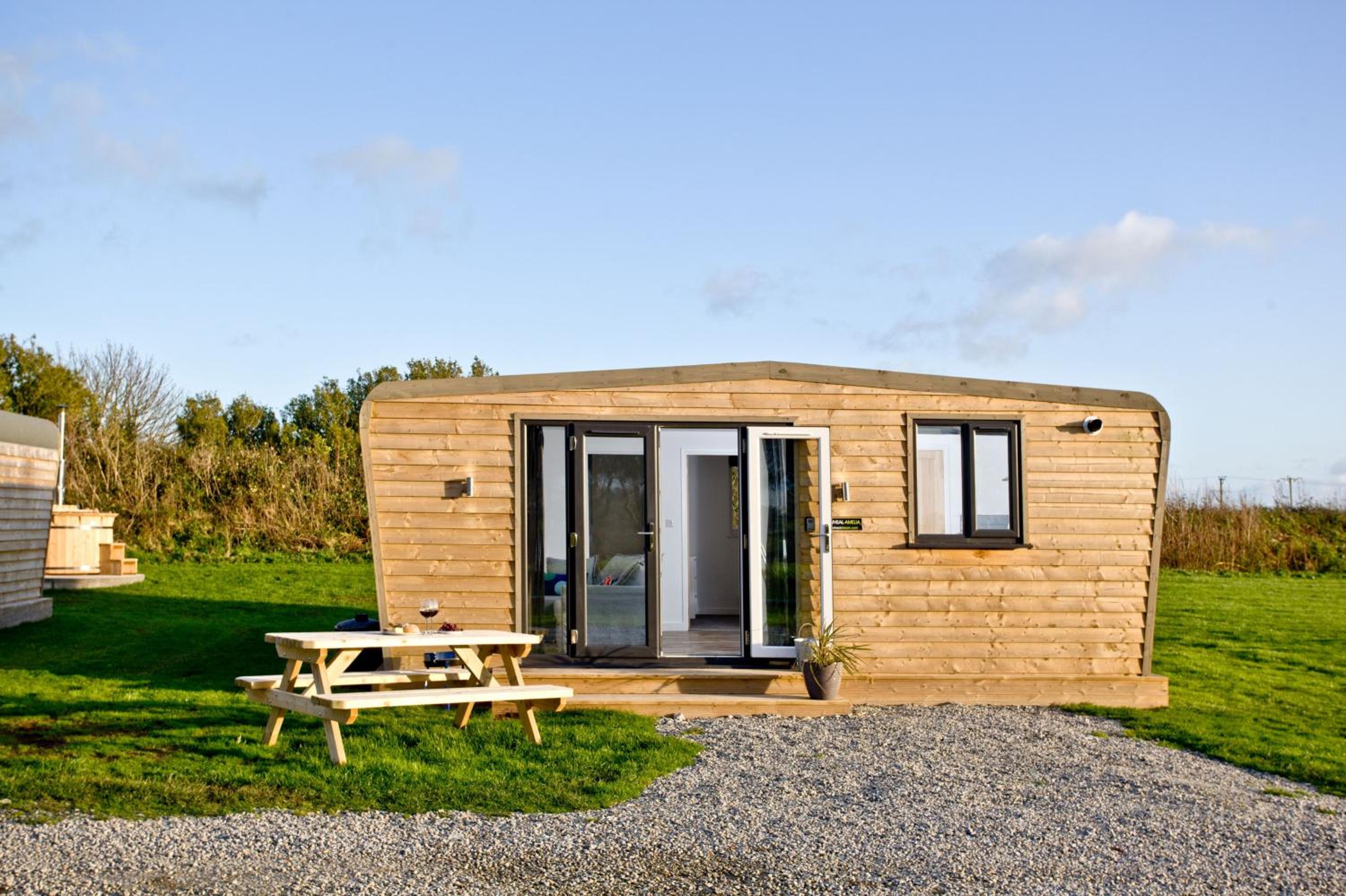 Wheal Amelia - Free WiFi - Parking - Pet Friendly - On-site Activities