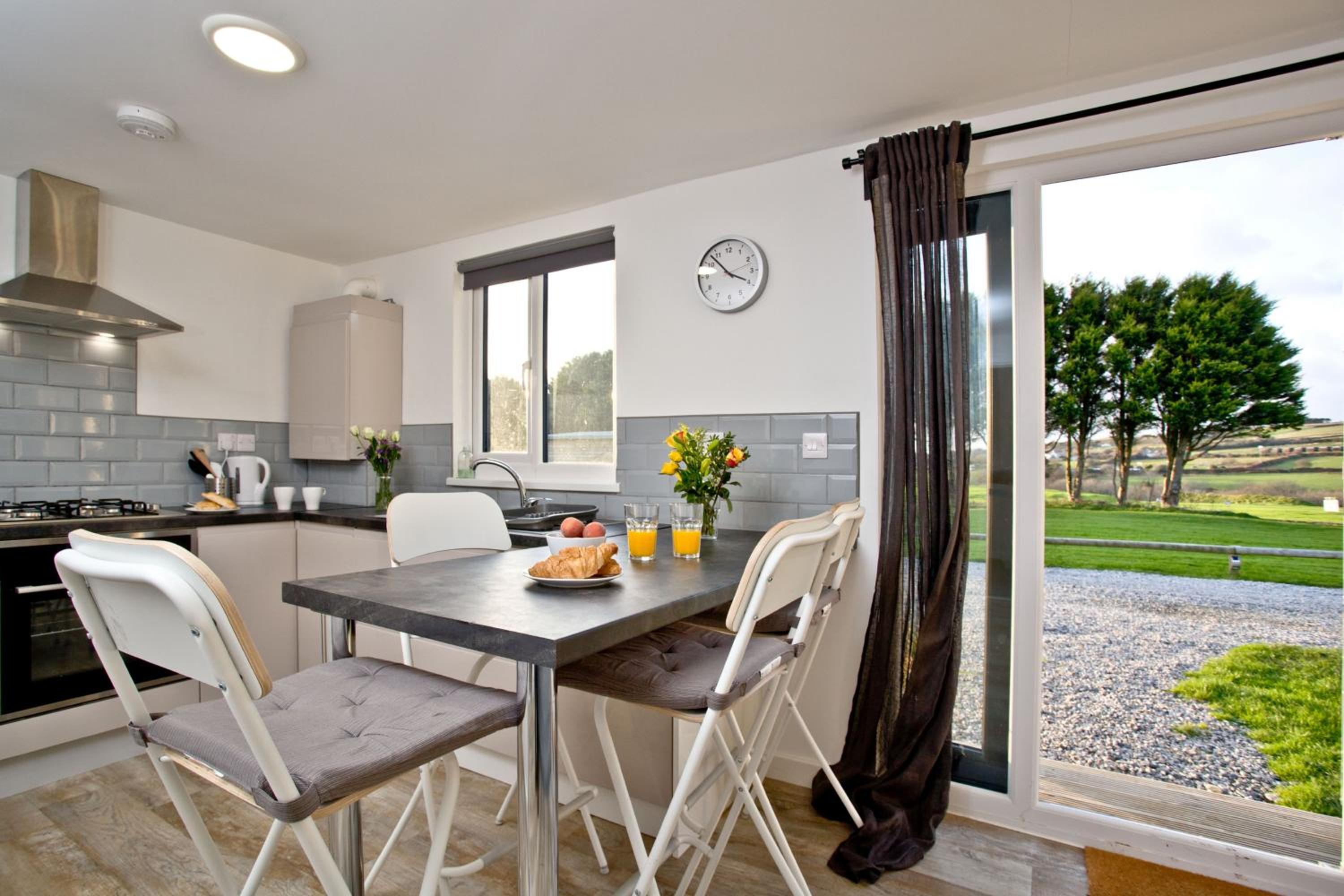 Wheal Amelia - Free WiFi - Parking - Pet Friendly - On-site Activities
