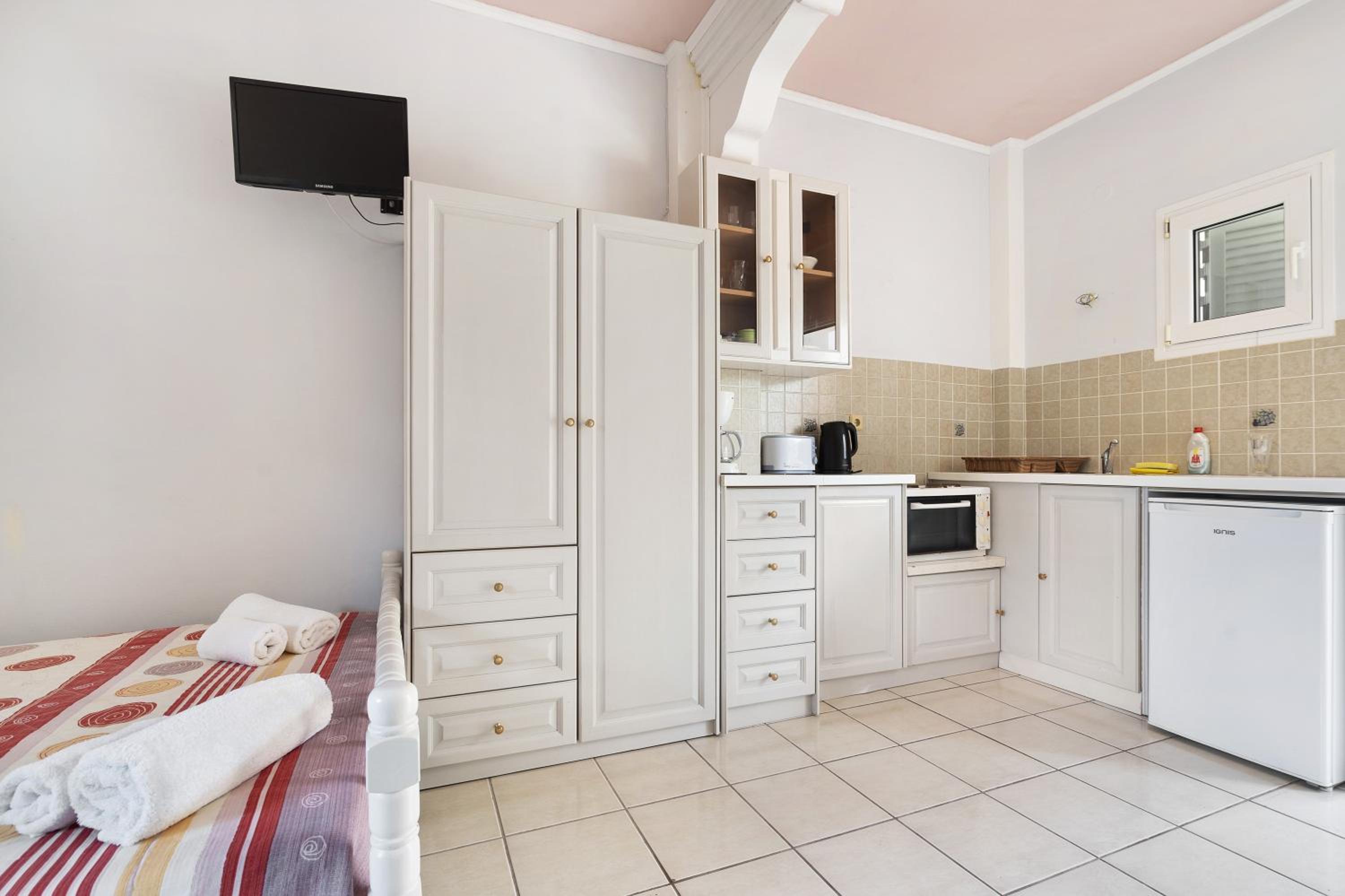 Helena Inn Kefalonia
