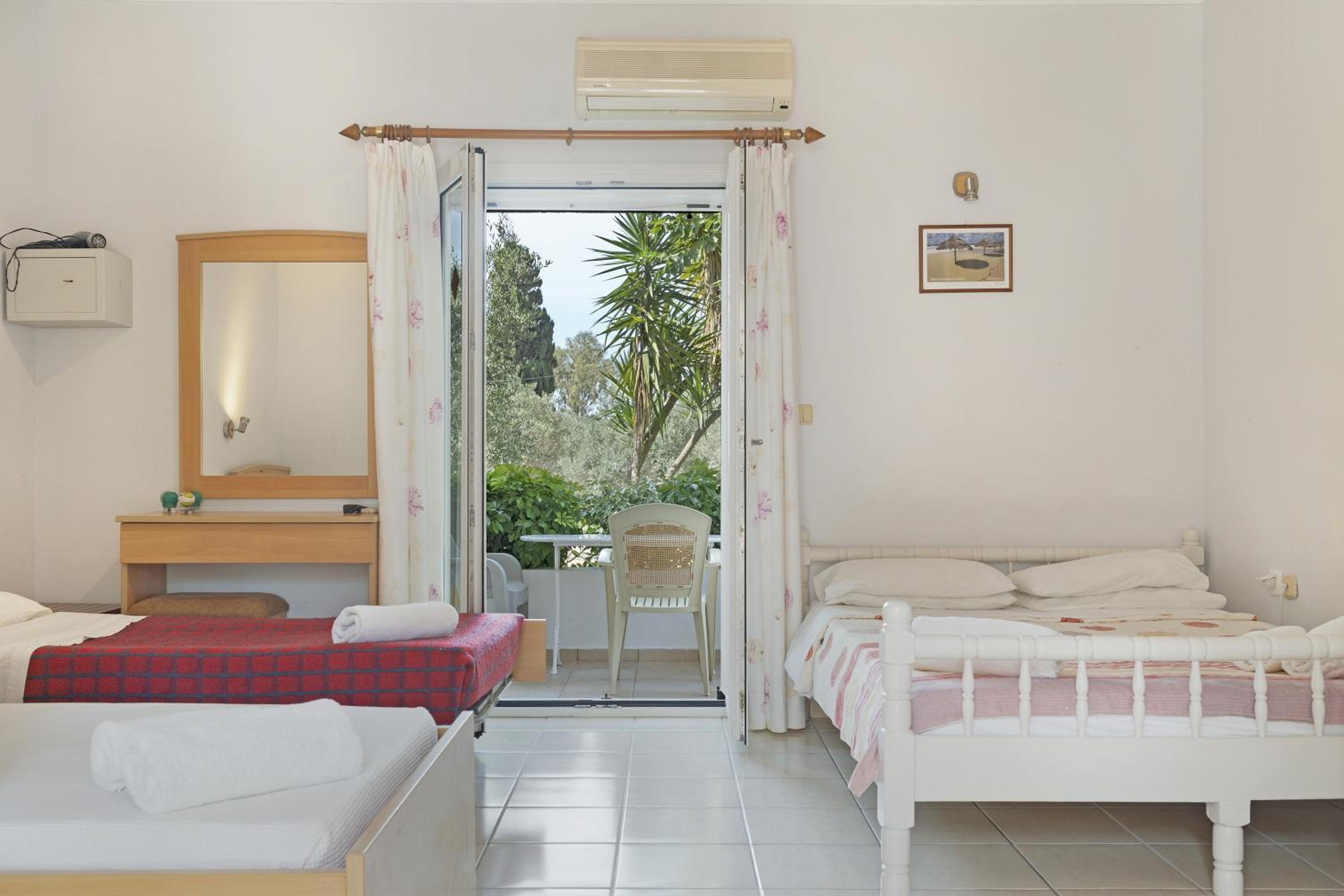 Helena Inn Kefalonia