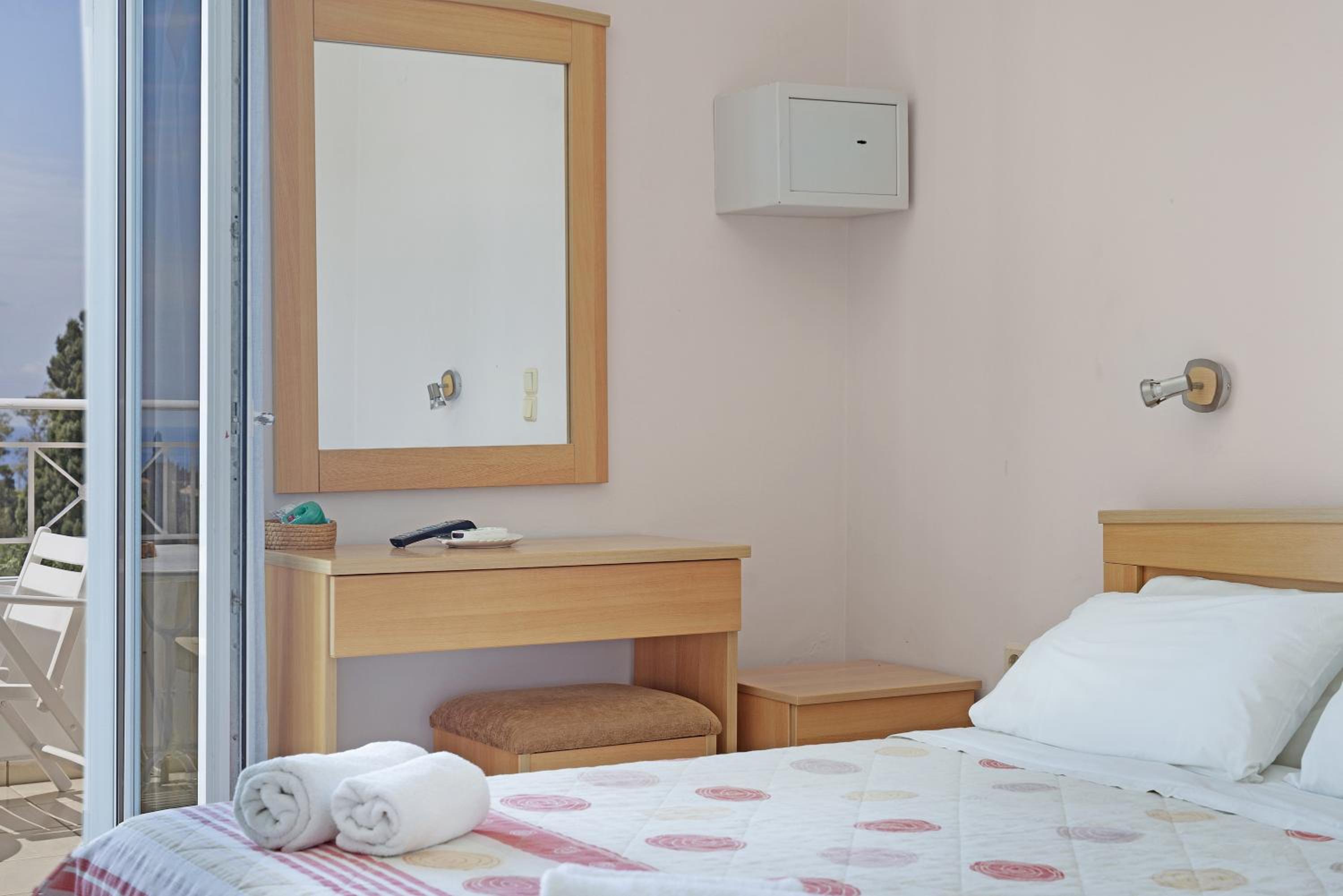 Helena Inn Kefalonia
