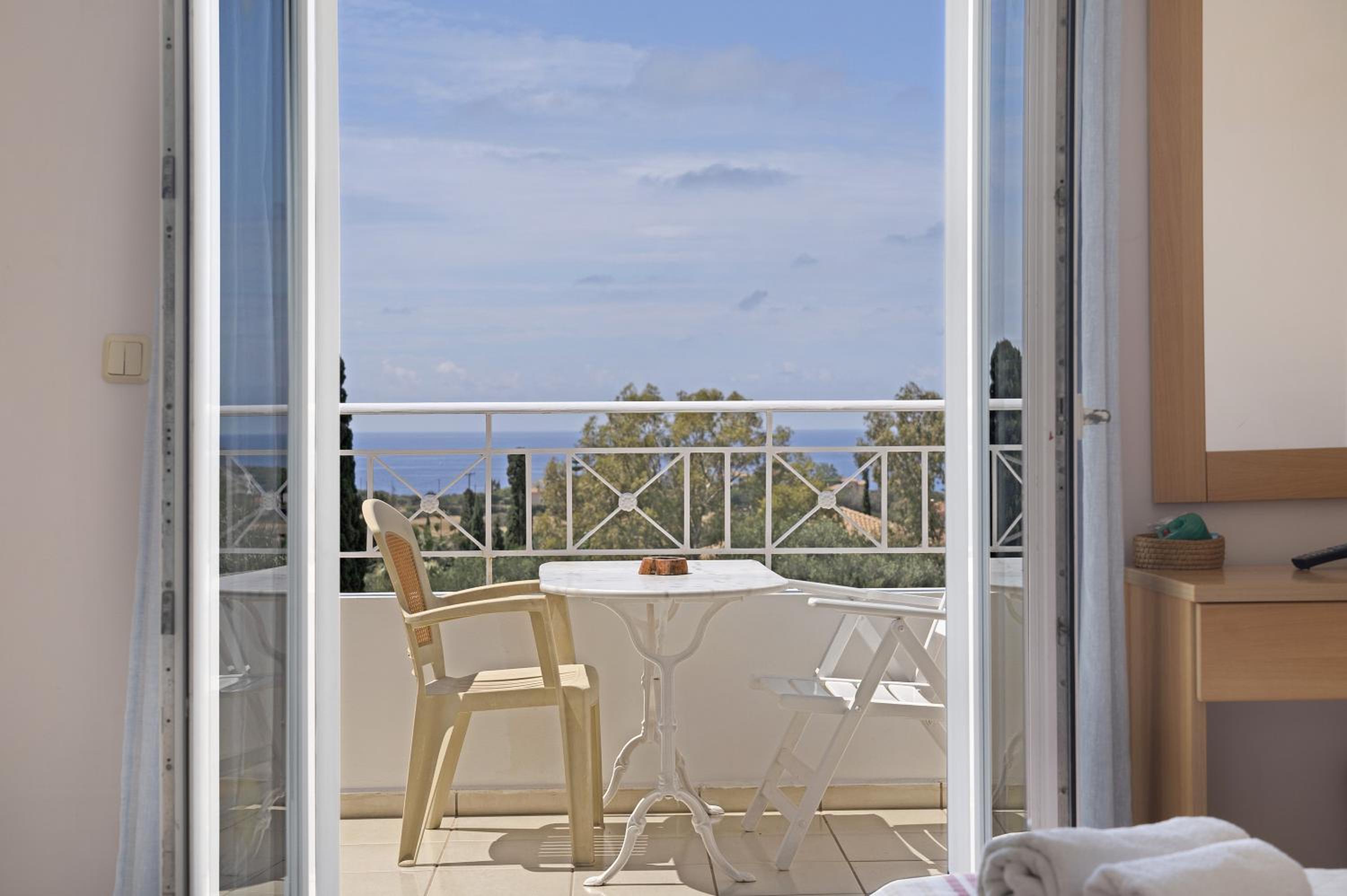 Helena Inn Kefalonia
