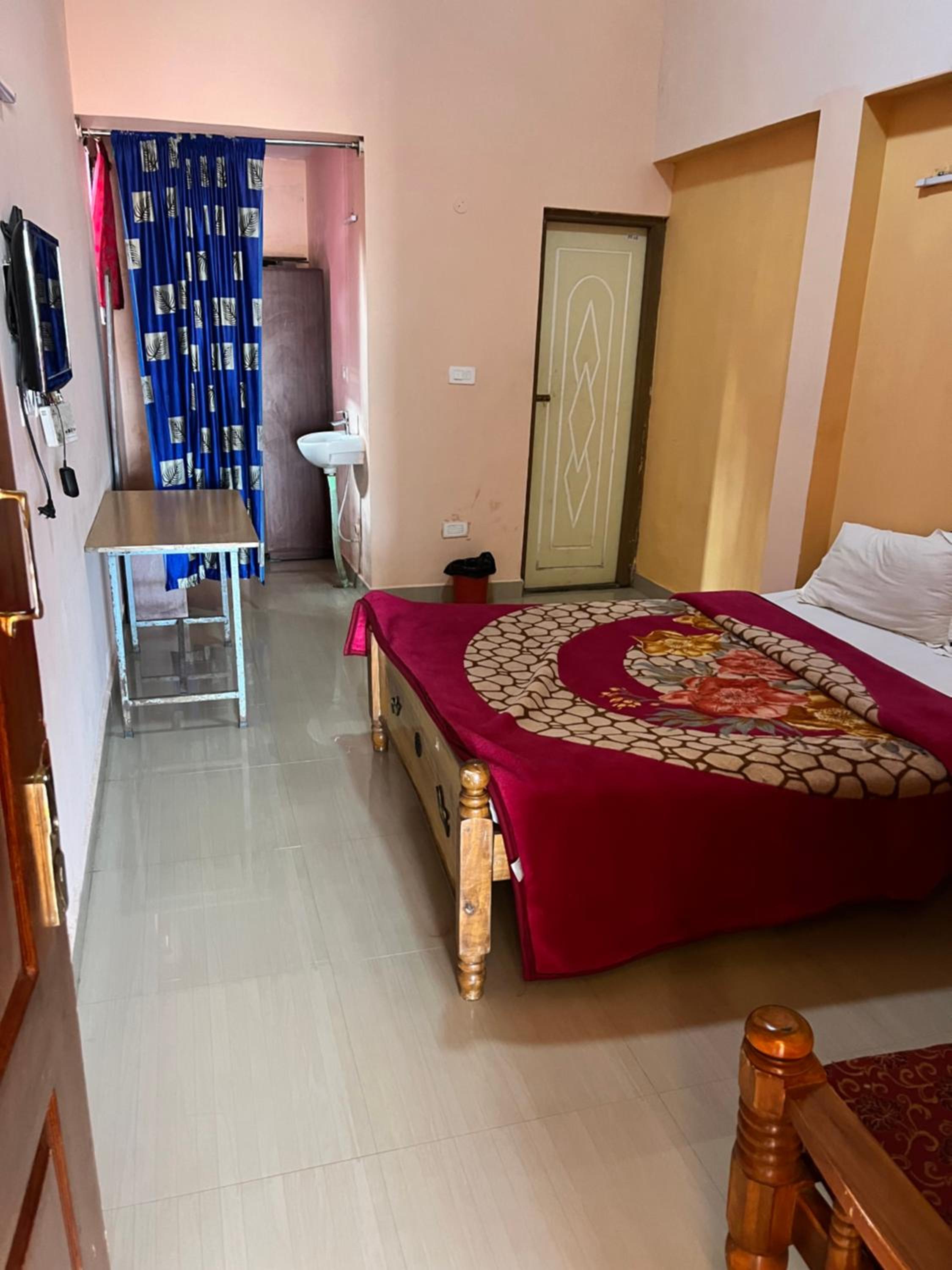 Muthu residency